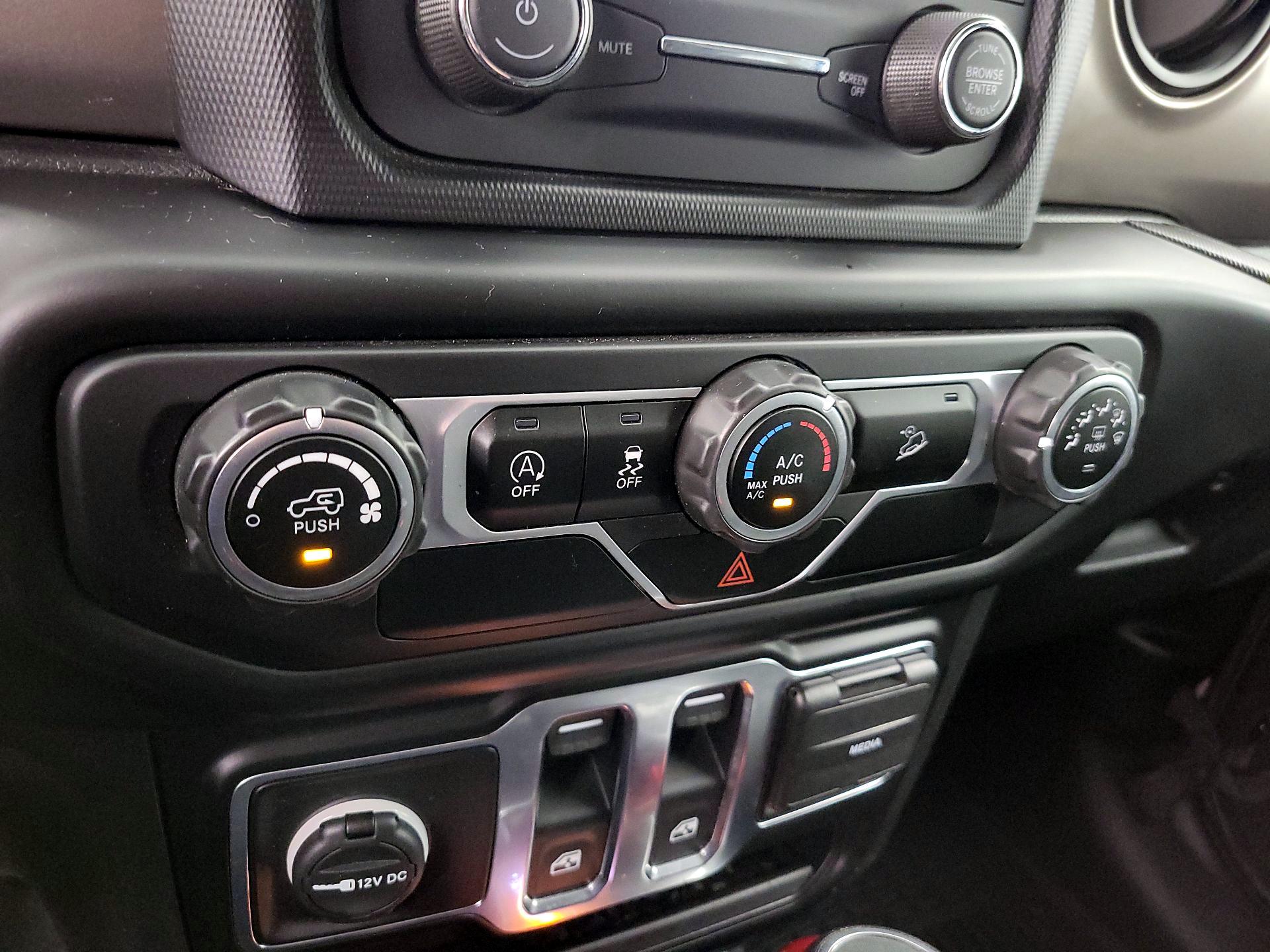 Thumbnail: 2020 Jeep Wrangler - 16