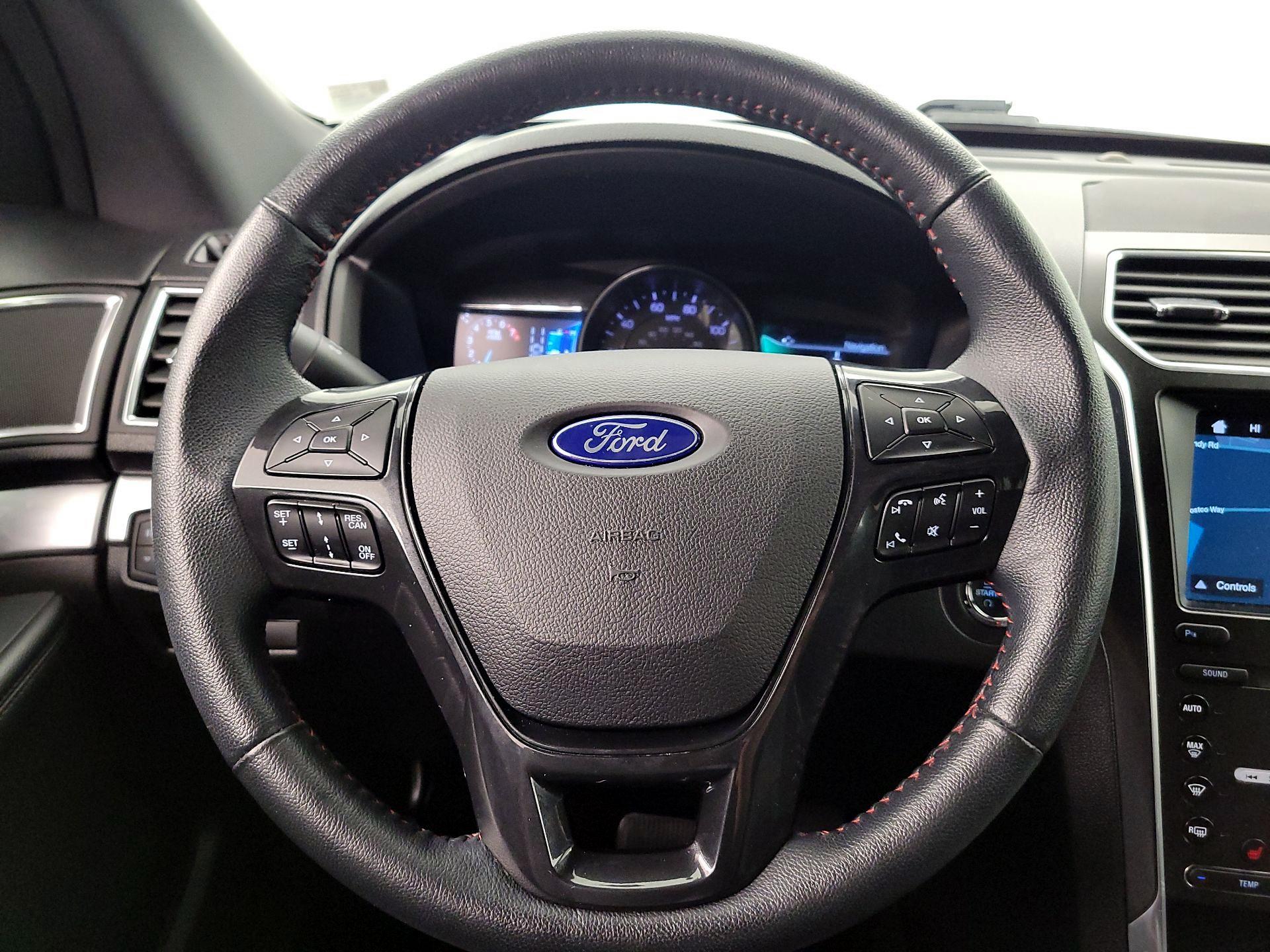 Thumbnail: 2019 Ford Explorer - 10