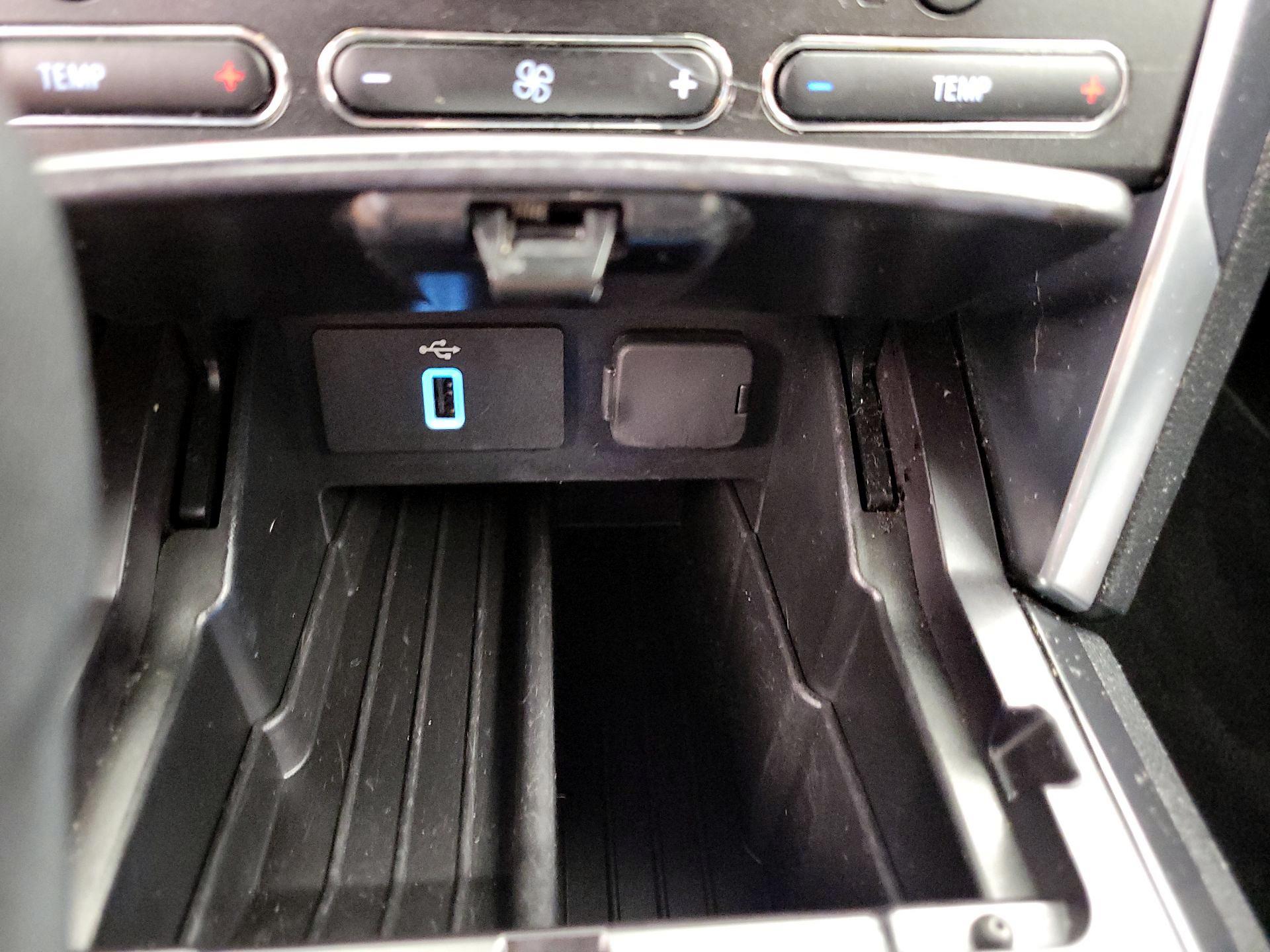 Thumbnail: 2019 Ford Explorer - 19