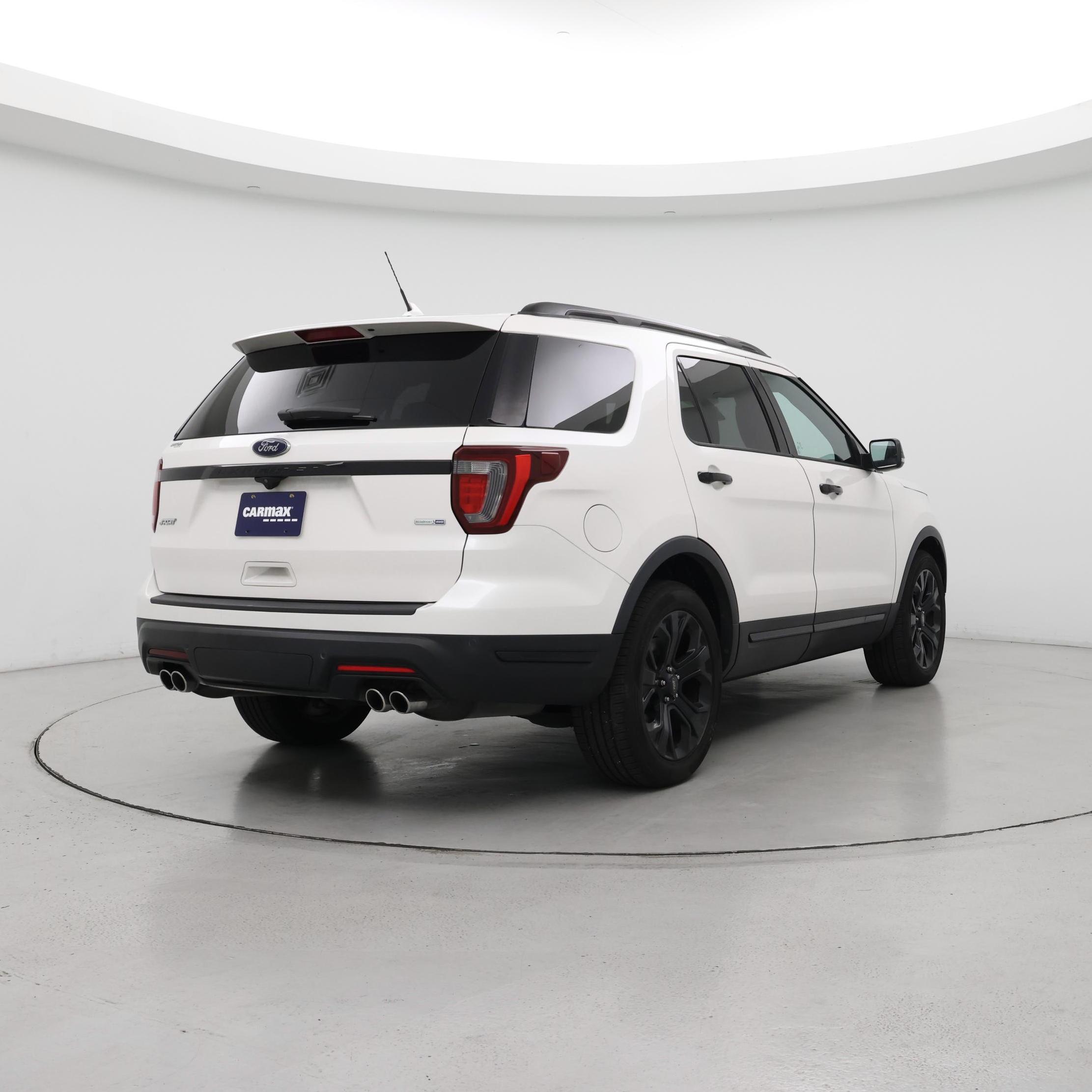 Thumbnail: 2019 Ford Explorer - 8