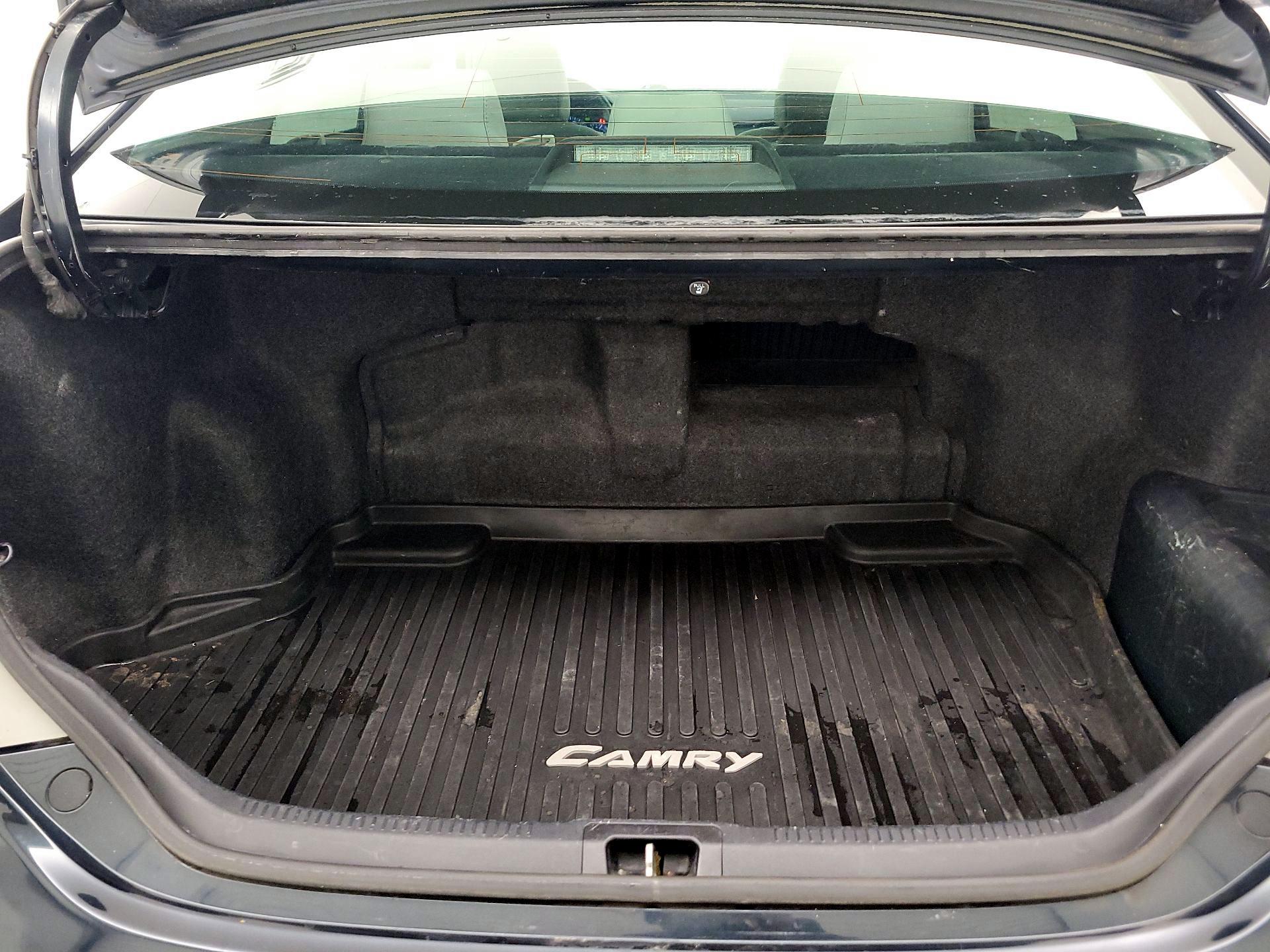 Thumbnail: 2014 Toyota Camry - 20