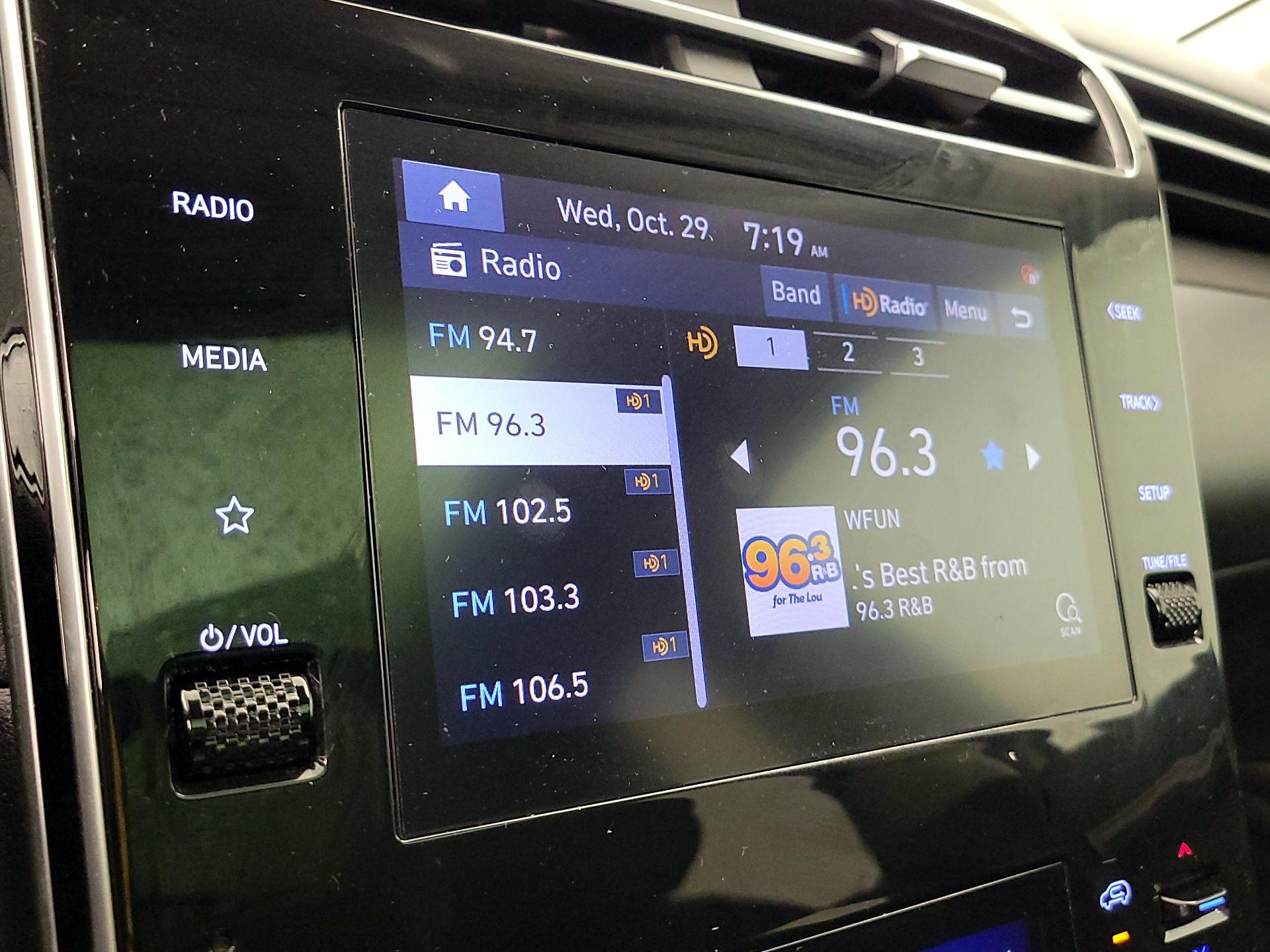 Thumbnail: 2022 Hyundai Tucson - 15