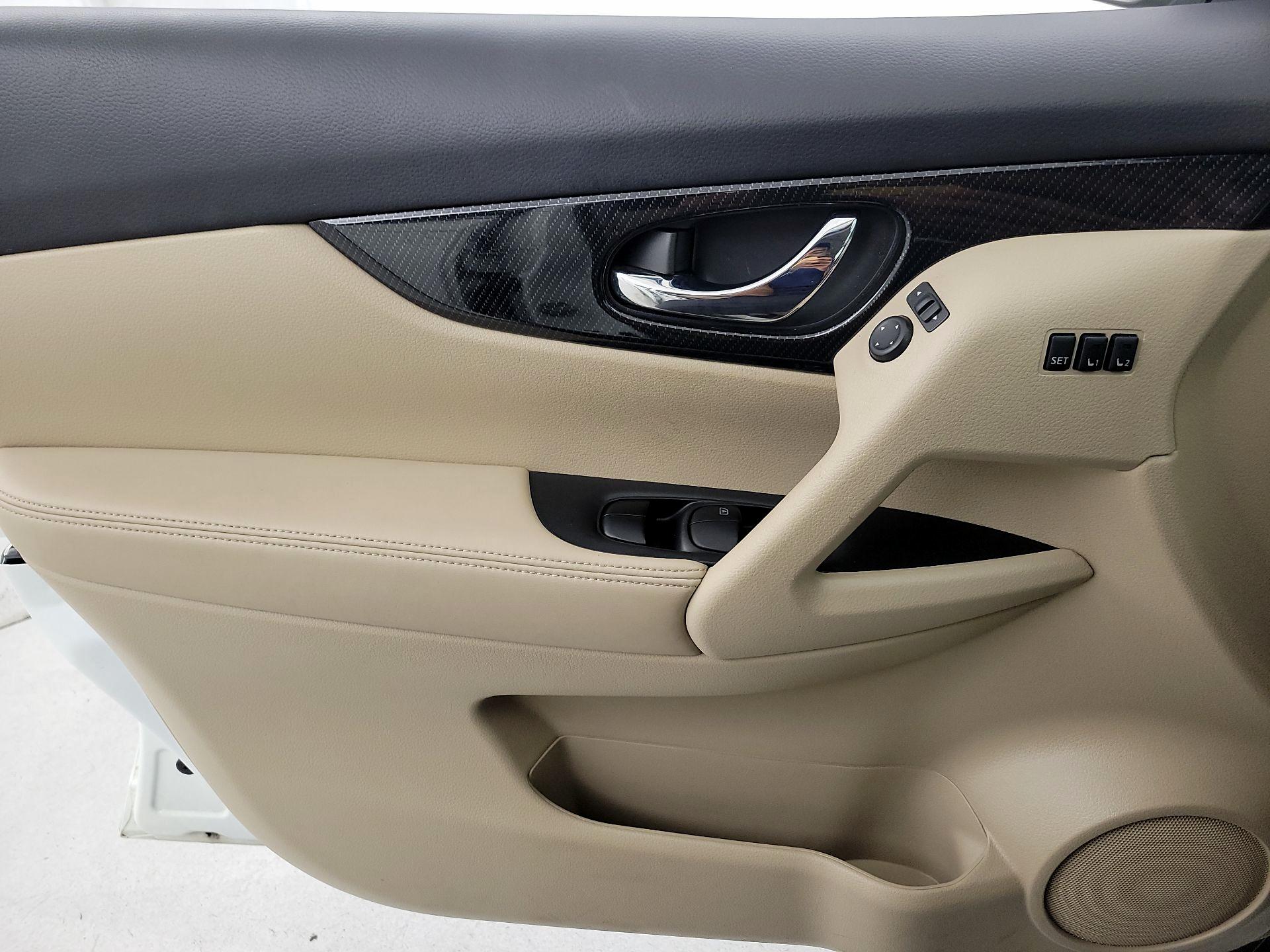 Thumbnail: 2020 Nissan Rogue - 12