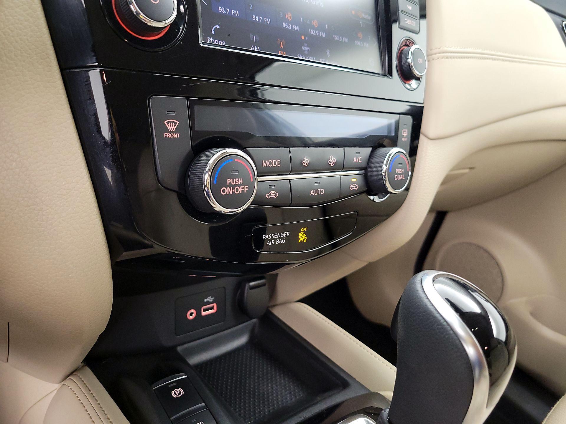 Thumbnail: 2020 Nissan Rogue - 17