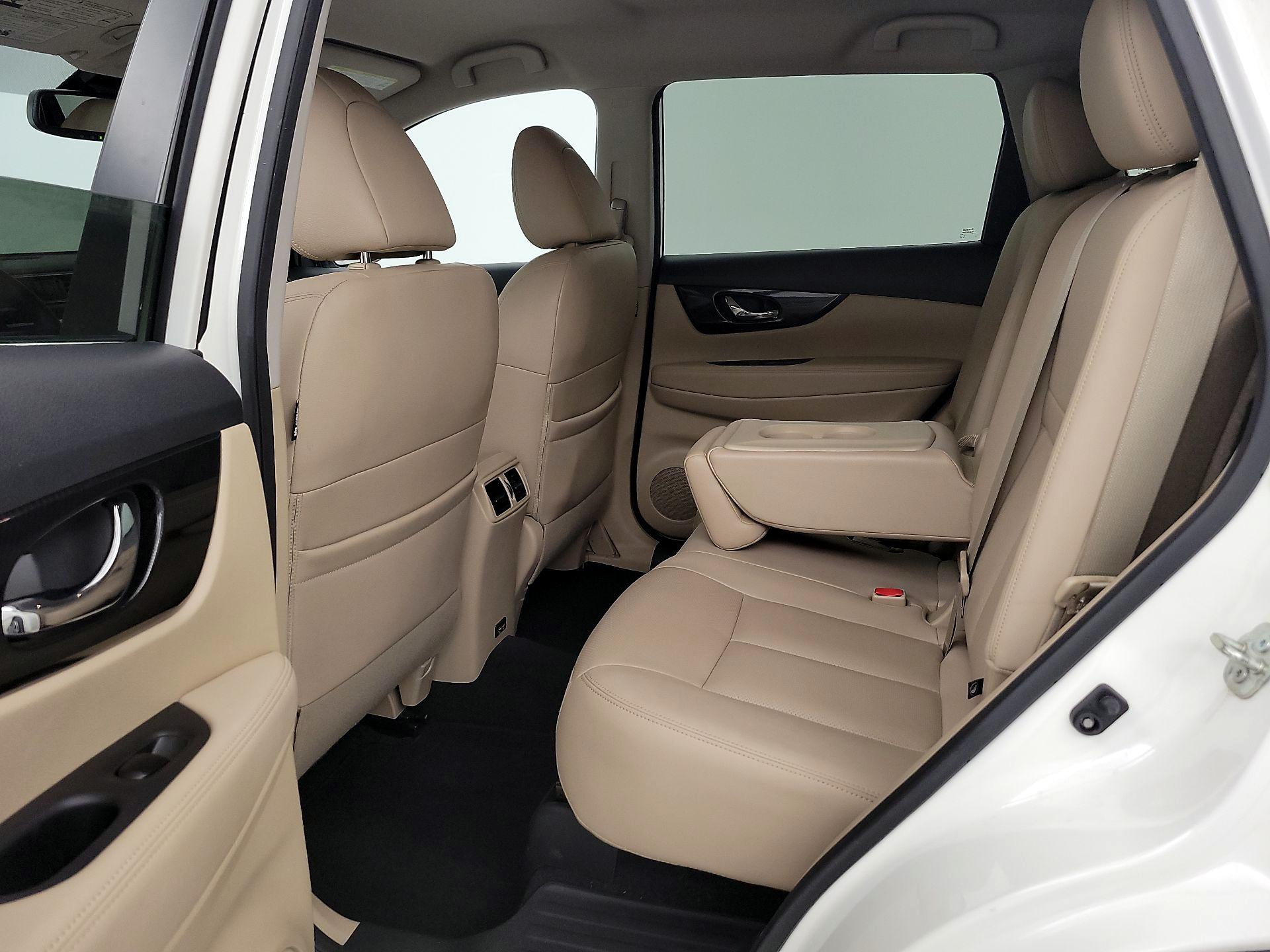 Thumbnail: 2020 Nissan Rogue - 20