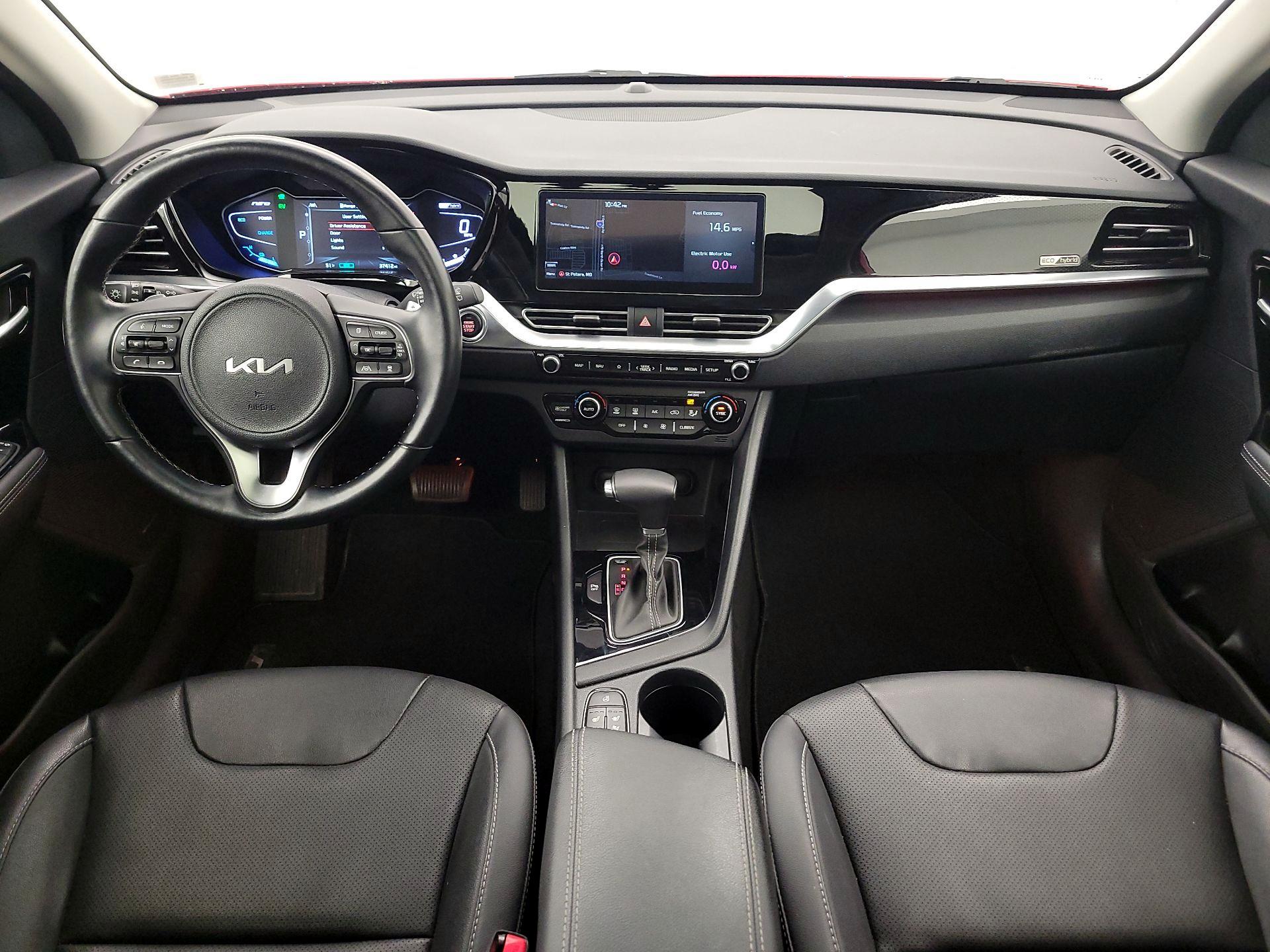 Thumbnail: 2022 Kia Niro - 9