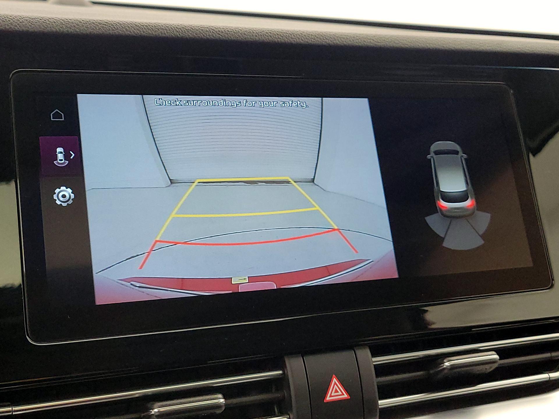 Thumbnail: 2022 Kia Niro - 15