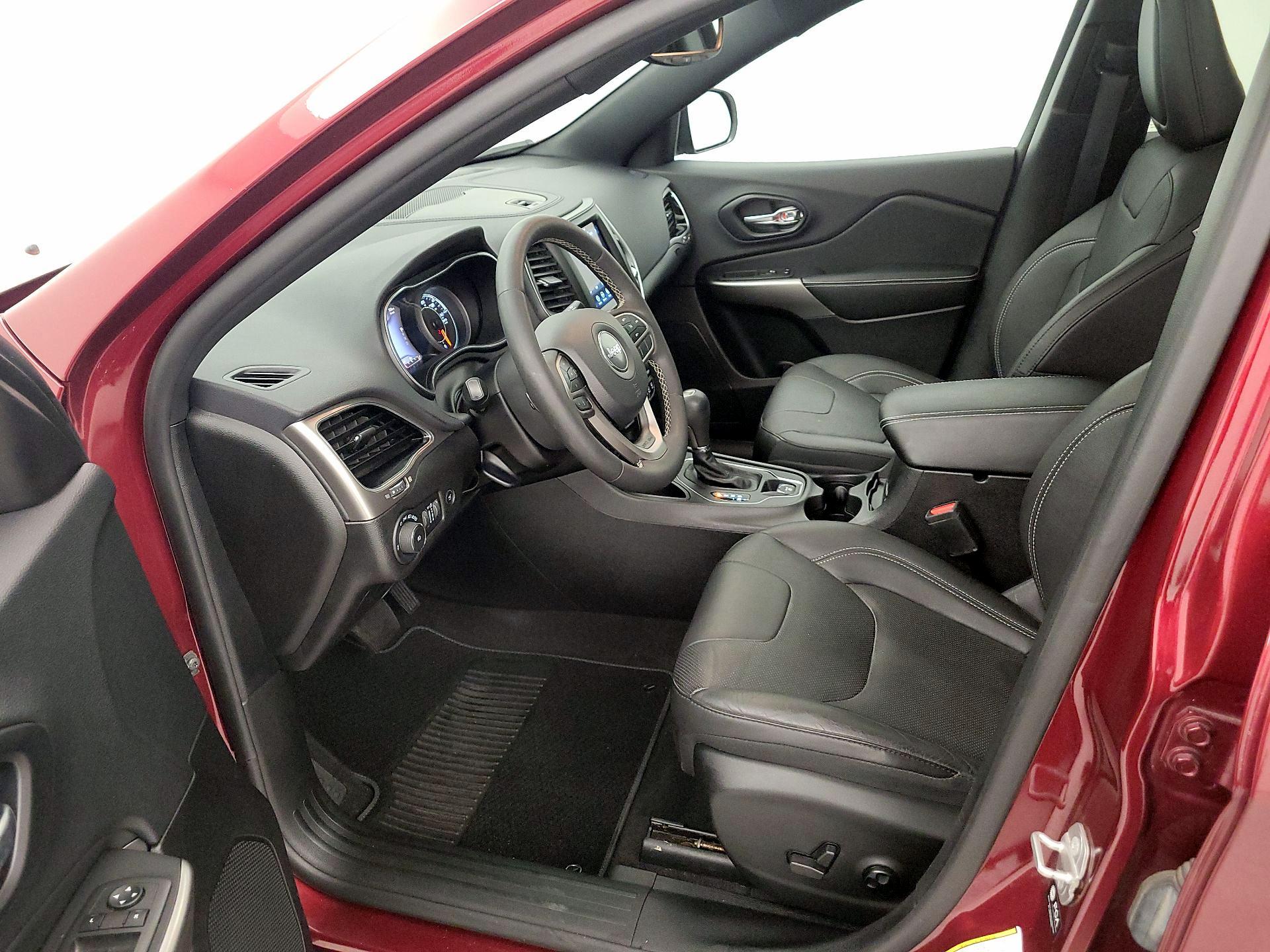 Thumbnail: 2021 Jeep Cherokee - 11