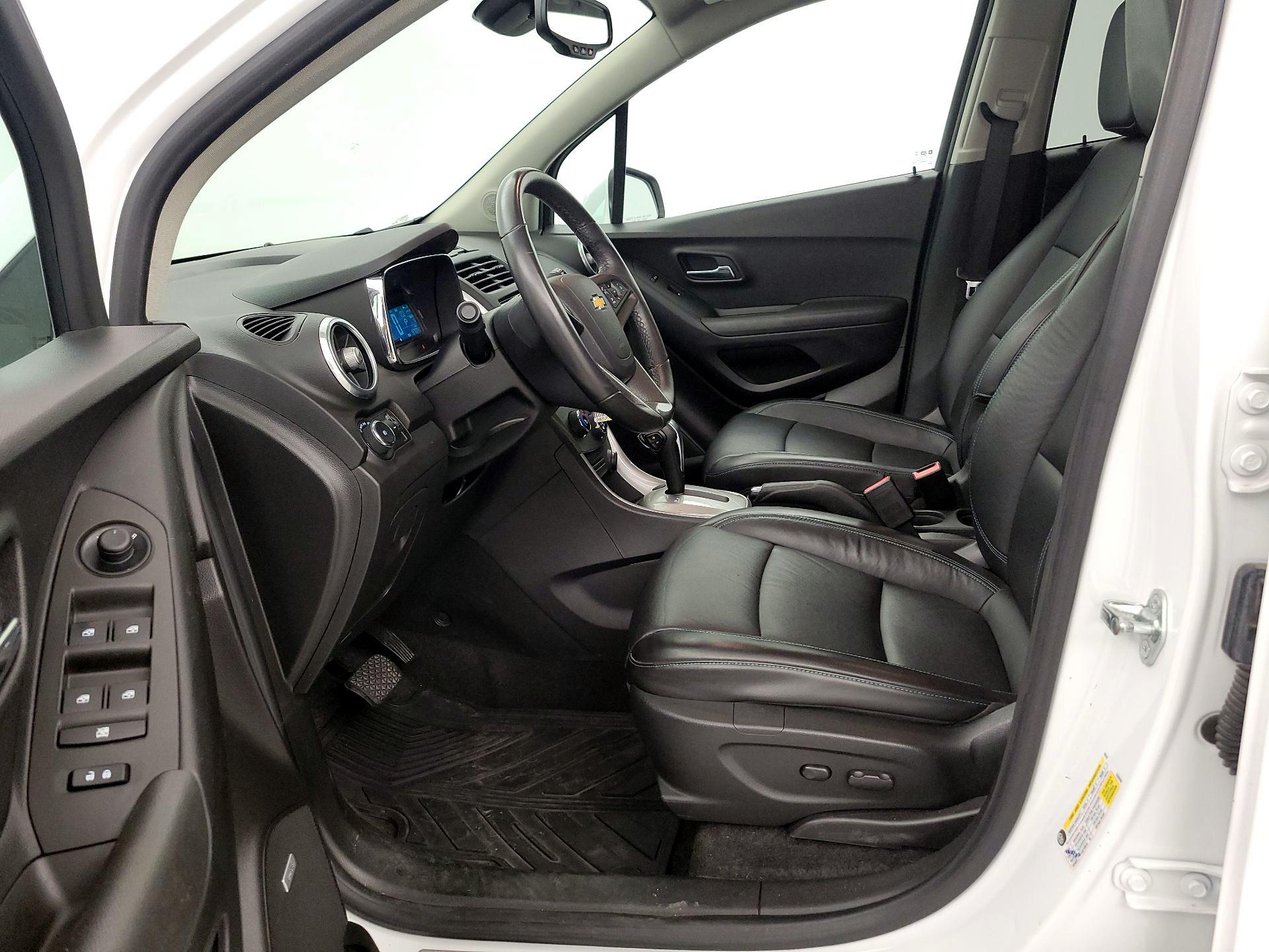 Thumbnail: 2015 Chevrolet Trax - 11