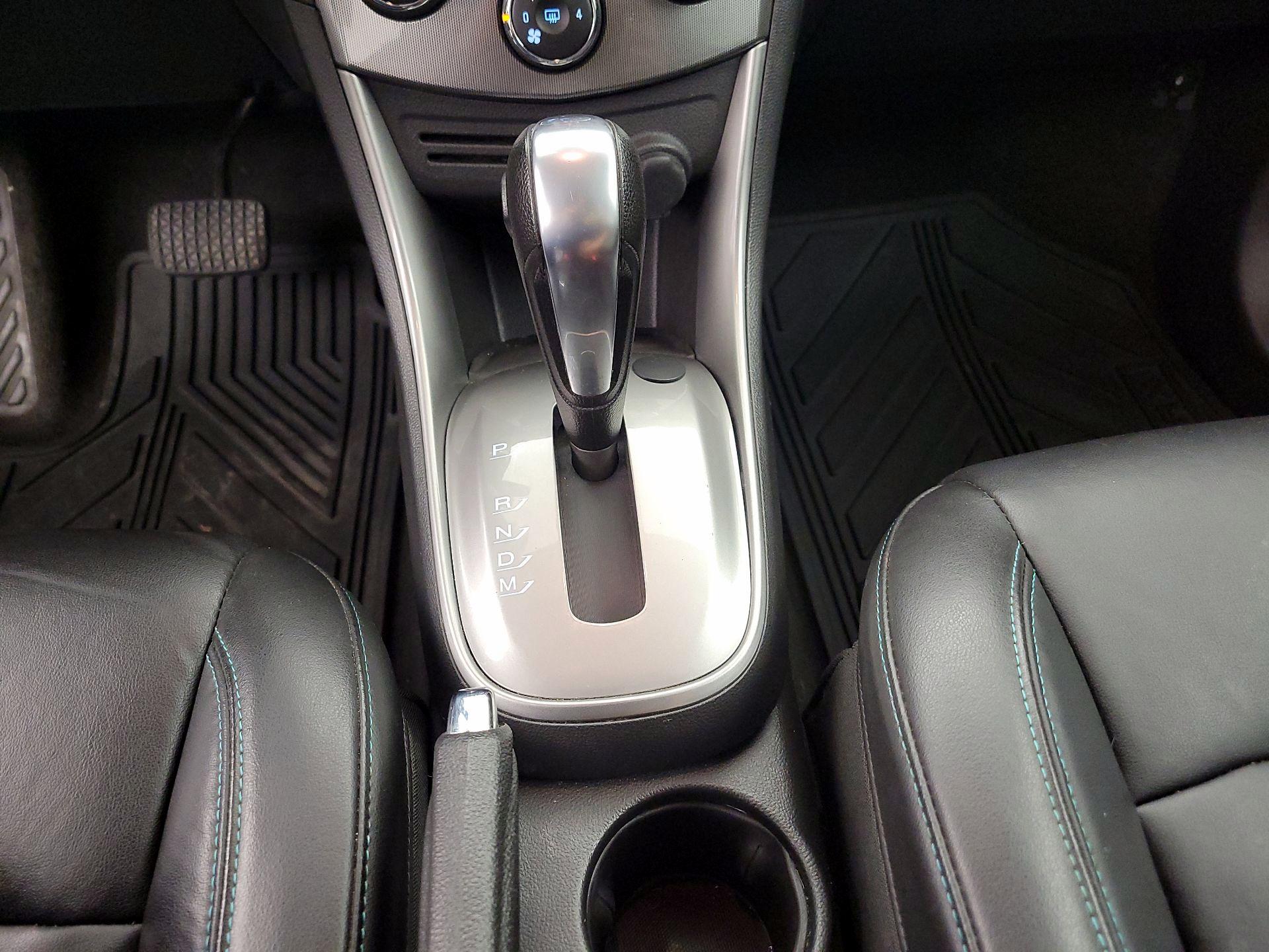 Thumbnail: 2015 Chevrolet Trax - 17