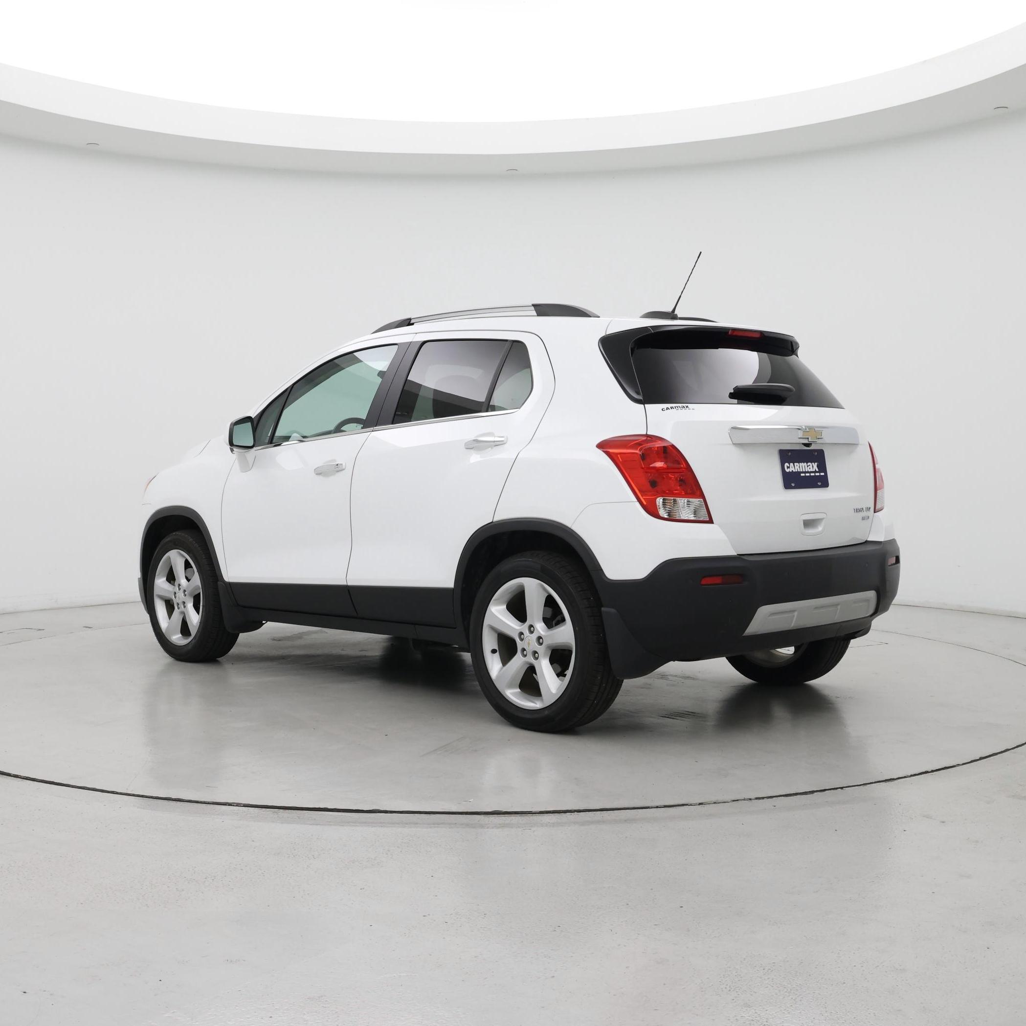 Thumbnail: 2015 Chevrolet Trax - 2
