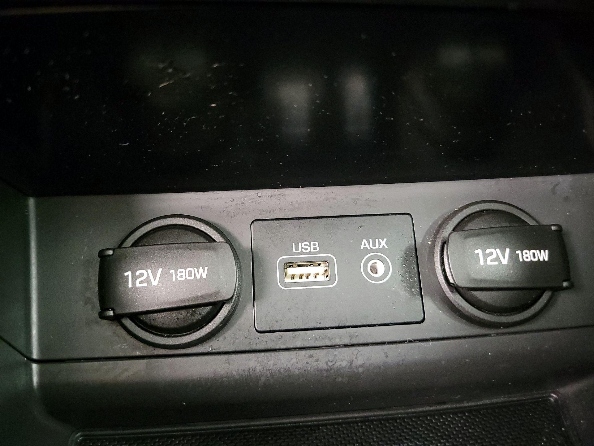 Thumbnail: 2017 Hyundai Sonata - 18