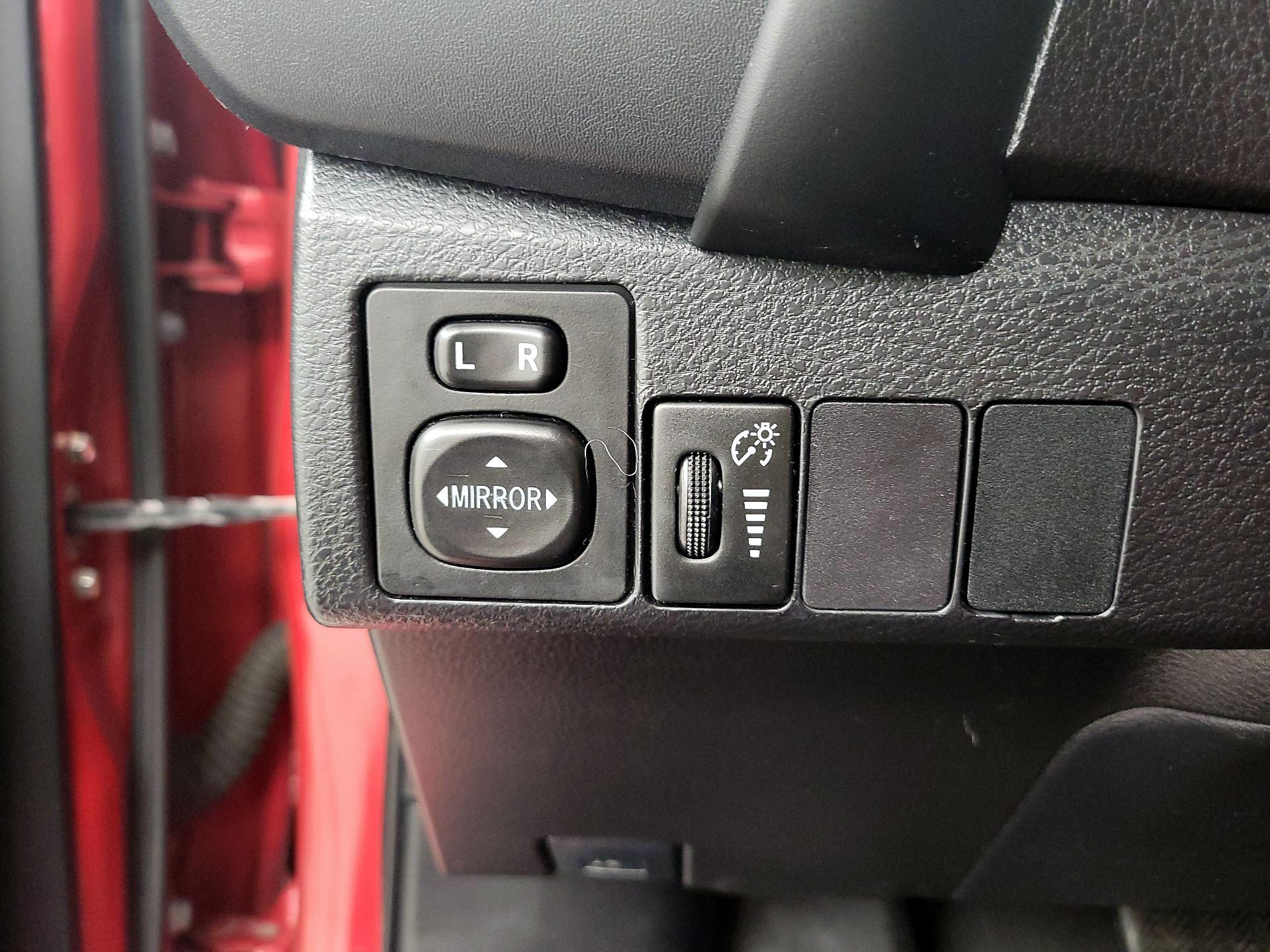 Thumbnail: 2018 Toyota Corolla - 13