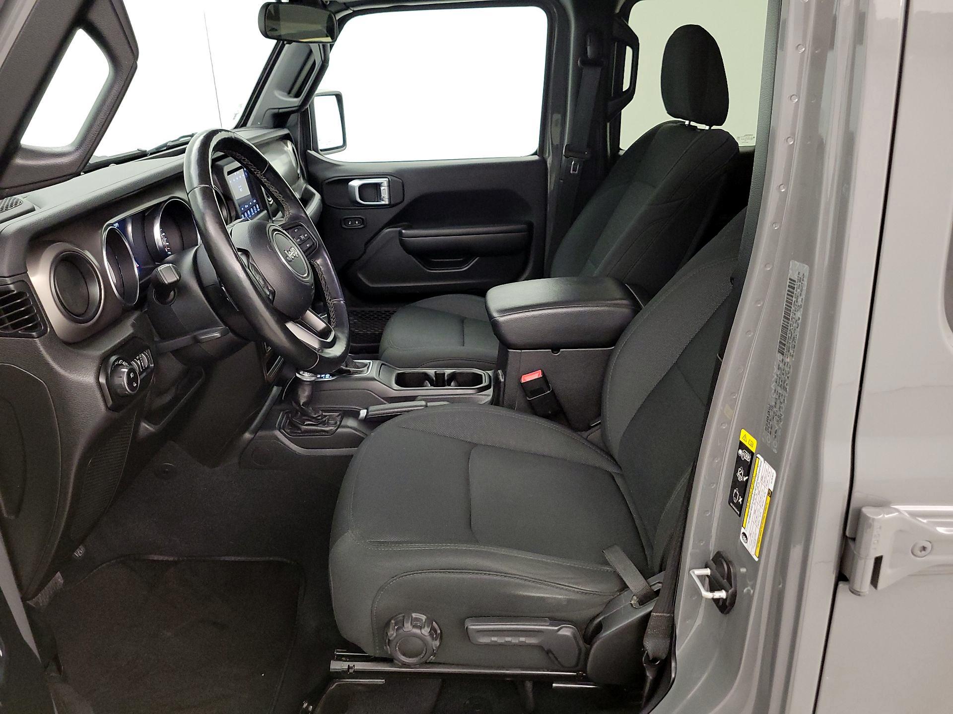 Thumbnail: 2020 Jeep Gladiator - 11