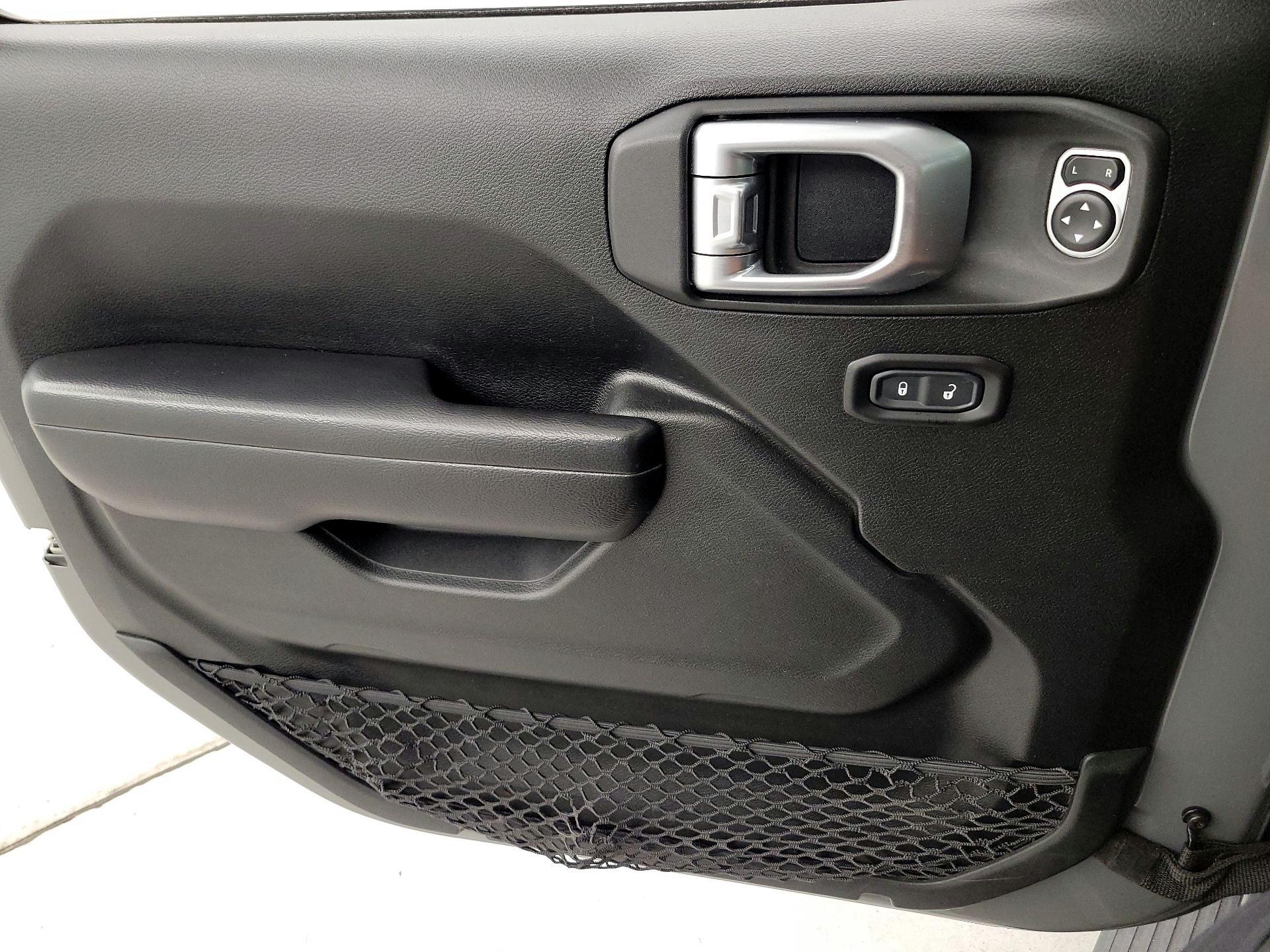 Thumbnail: 2020 Jeep Gladiator - 12