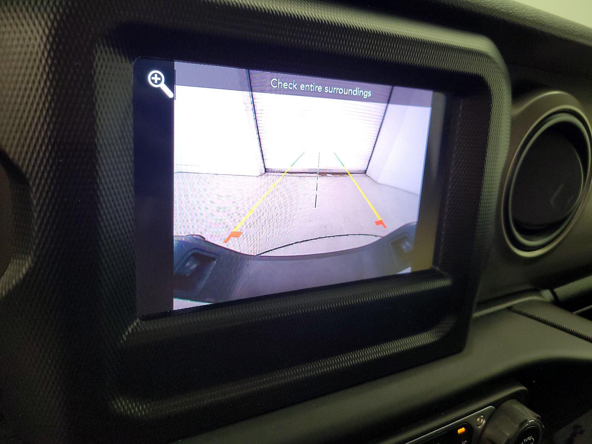 Thumbnail: 2020 Jeep Gladiator - 14