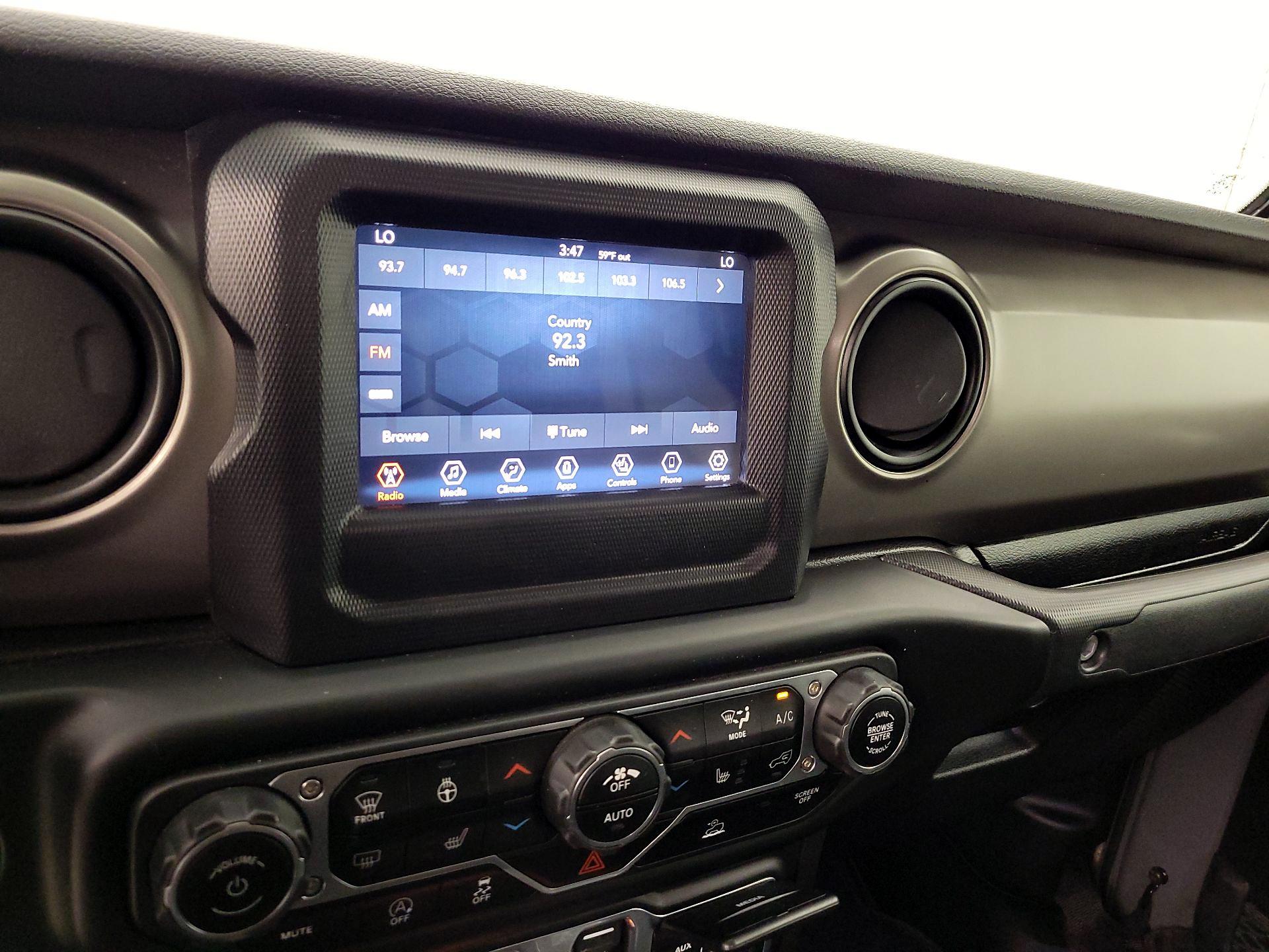 Thumbnail: 2020 Jeep Gladiator - 15