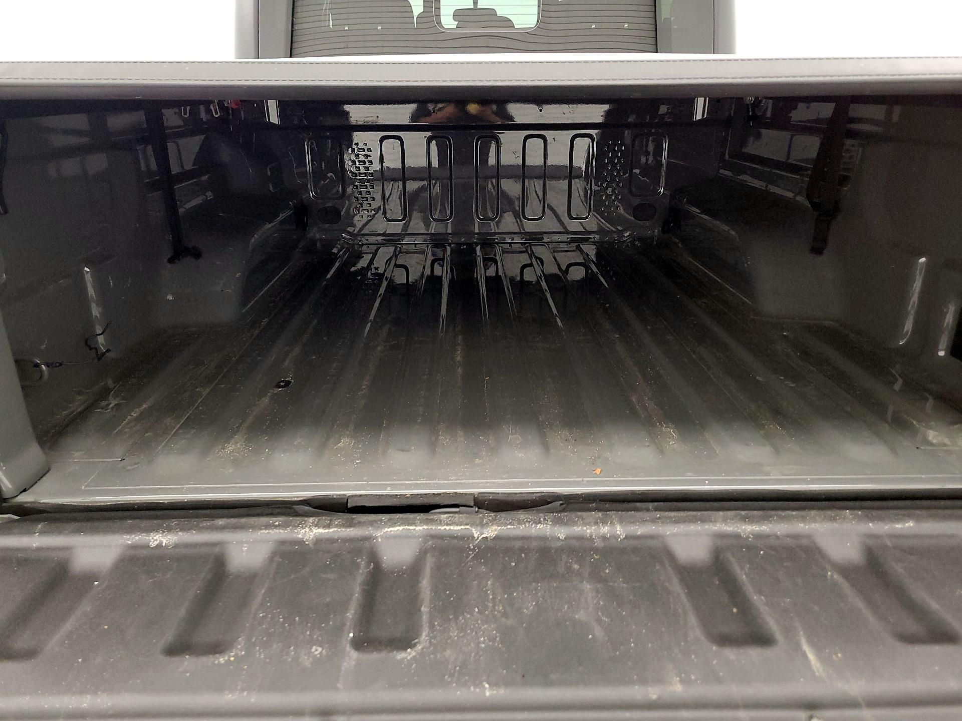 Thumbnail: 2020 Jeep Gladiator - 20