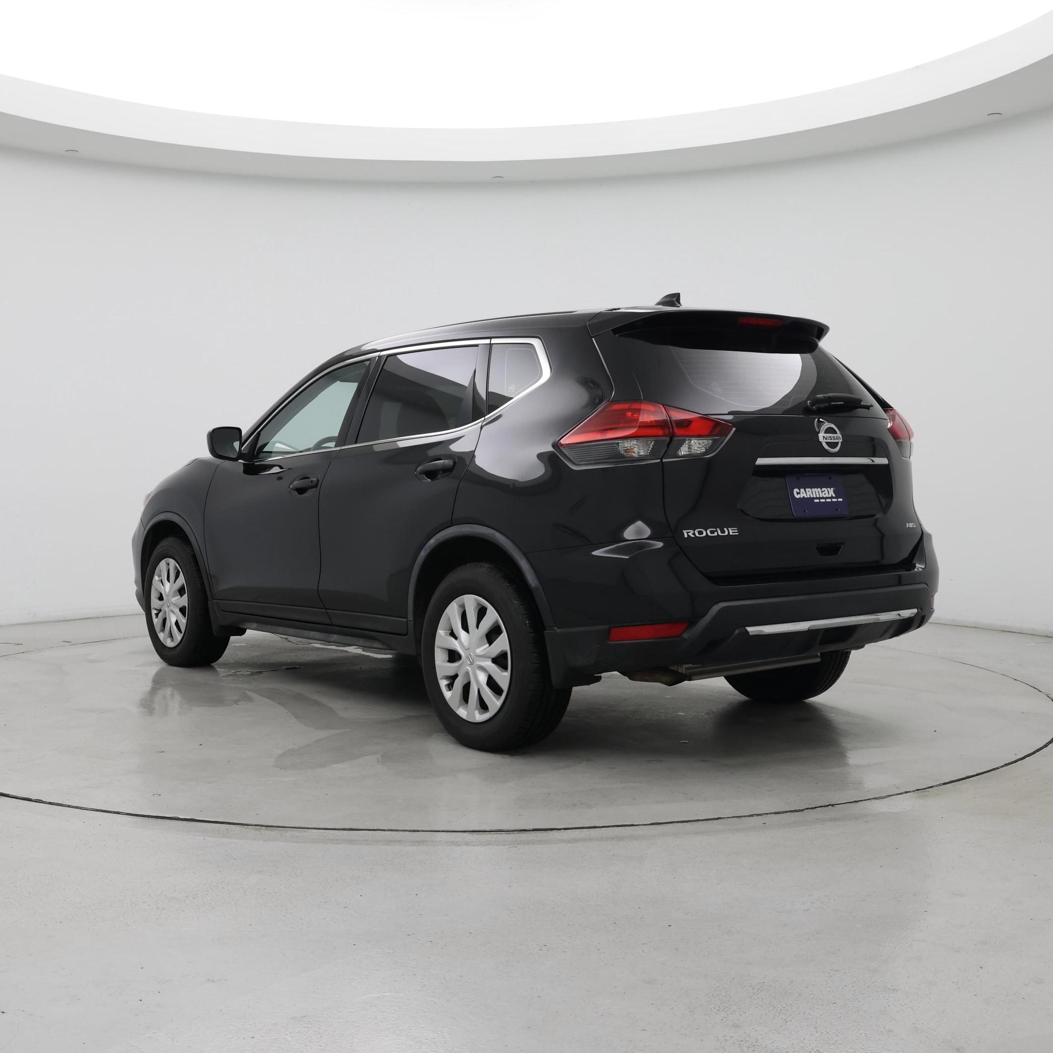 Thumbnail: 2017 Nissan Rogue - 2