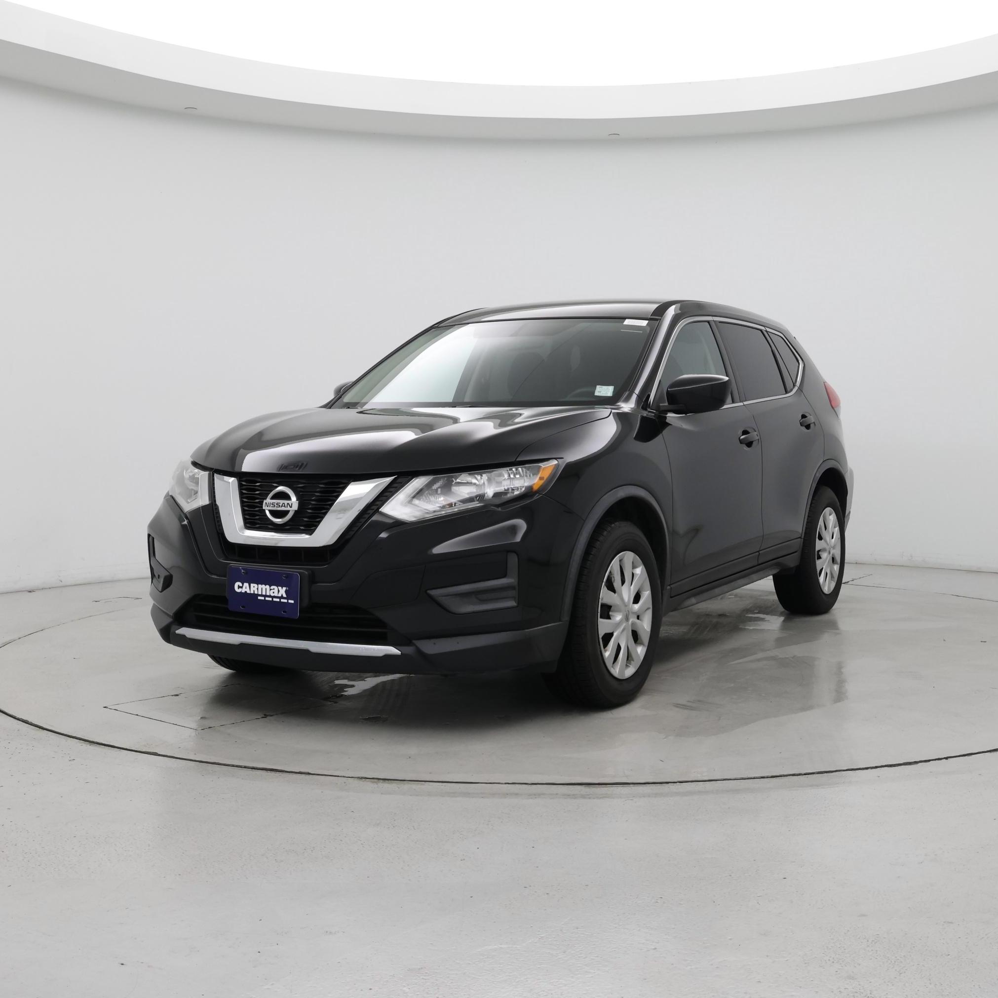 Thumbnail: 2017 Nissan Rogue - 4