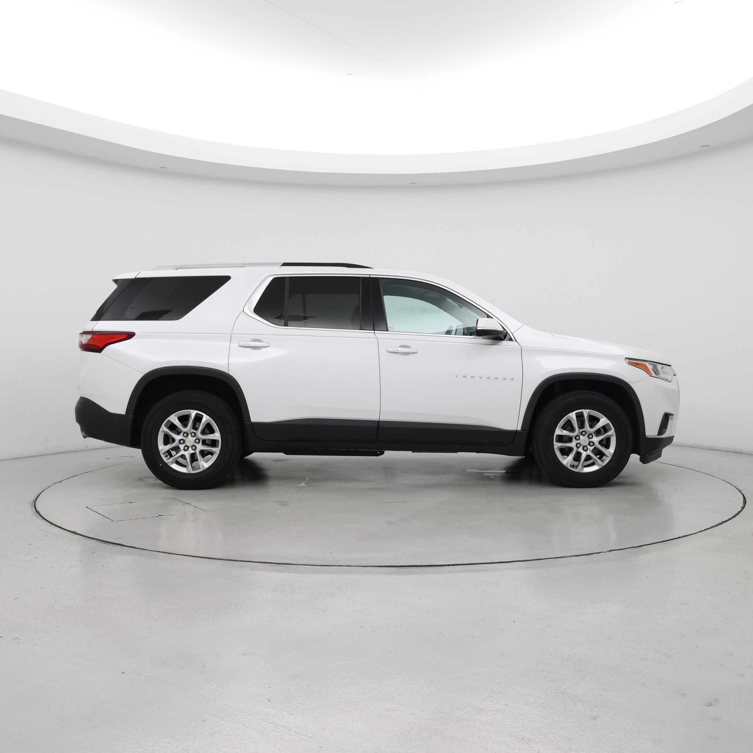 Thumbnail: 2018 Chevrolet Traverse - 7