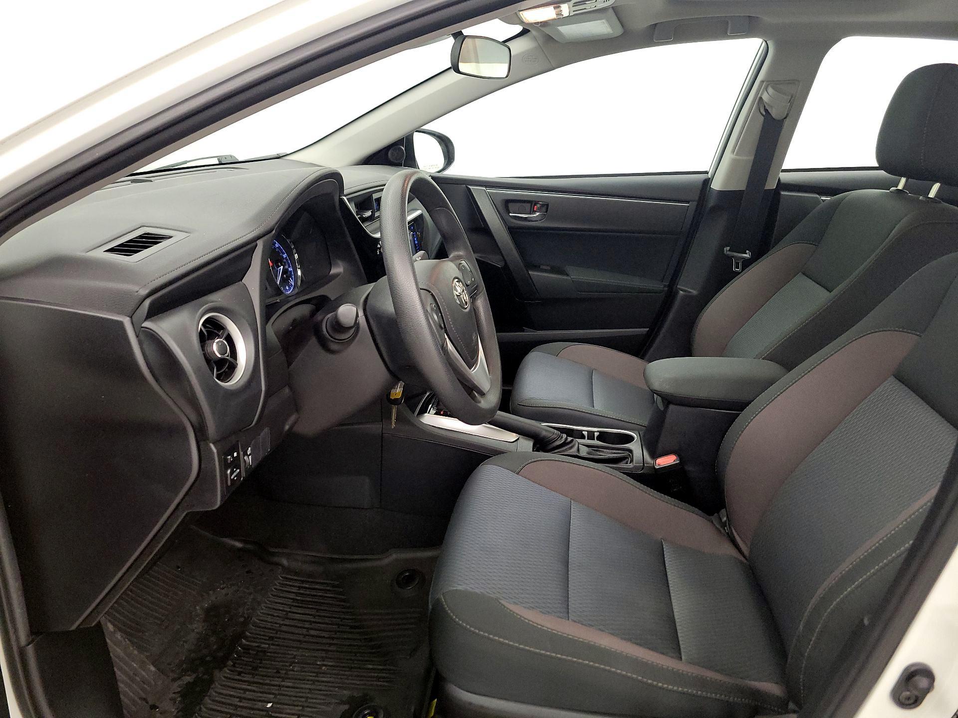 Thumbnail: 2018 Toyota Corolla - 11