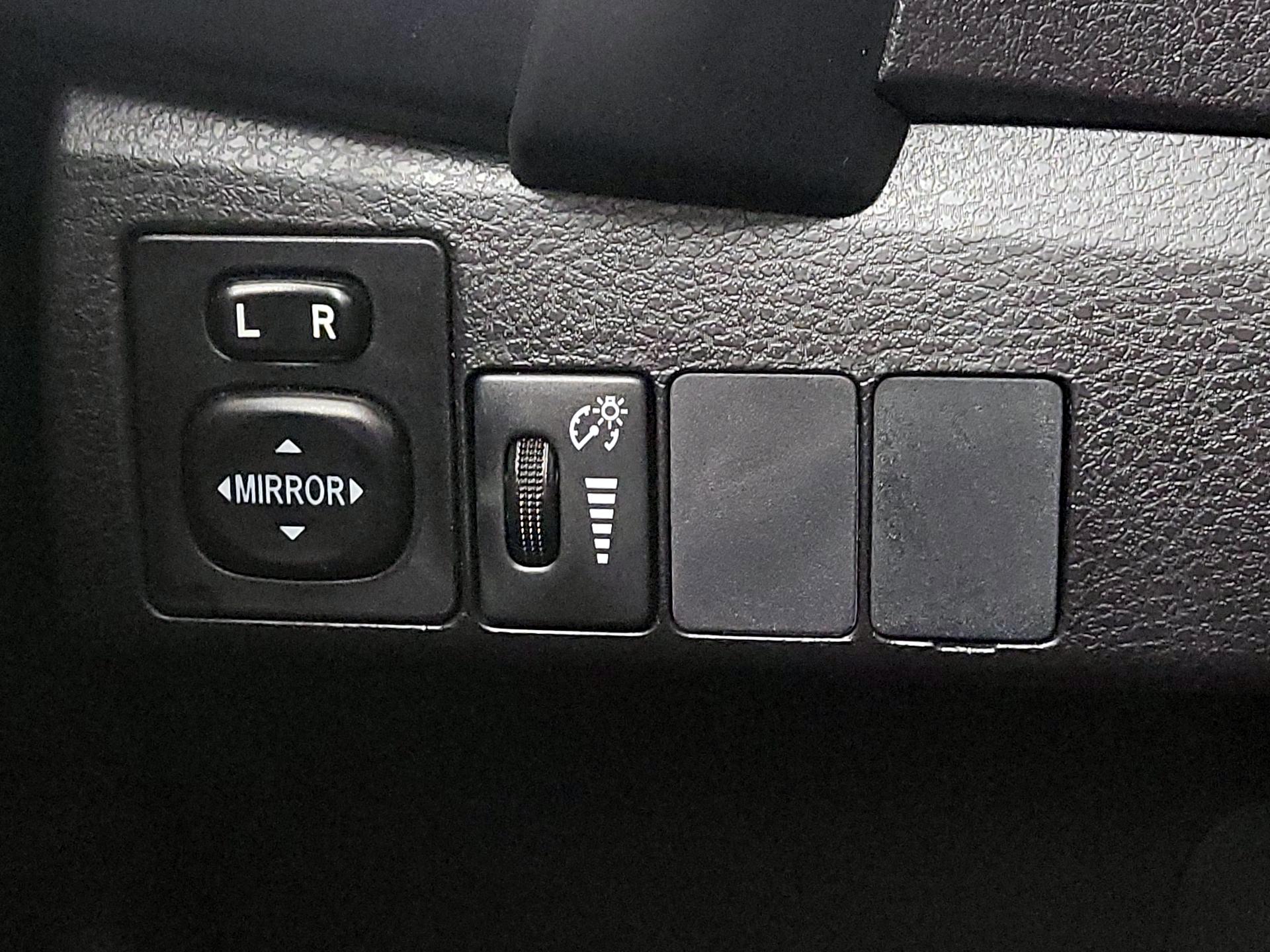 Thumbnail: 2018 Toyota Corolla - 13