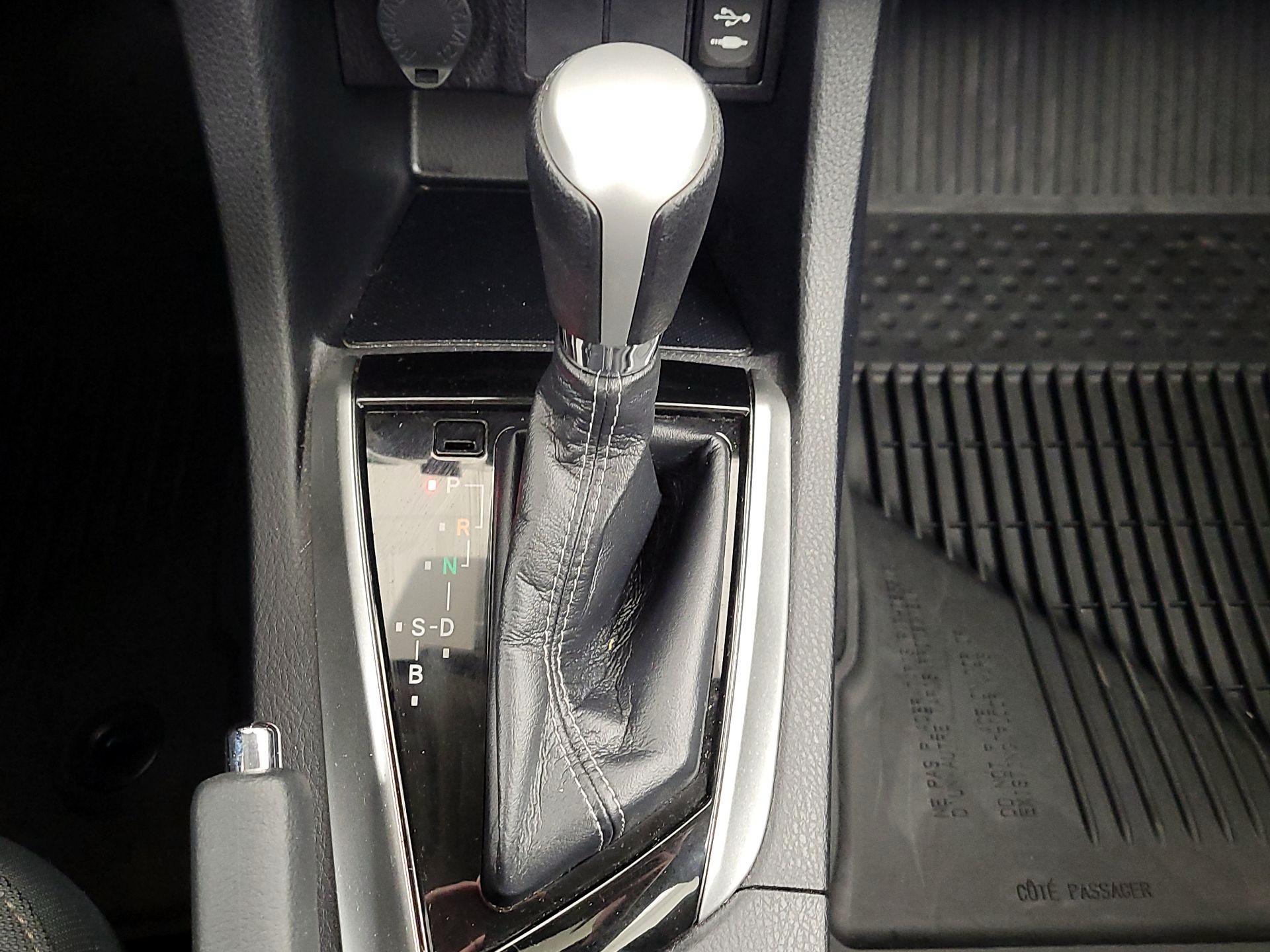 Thumbnail: 2018 Toyota Corolla - 17