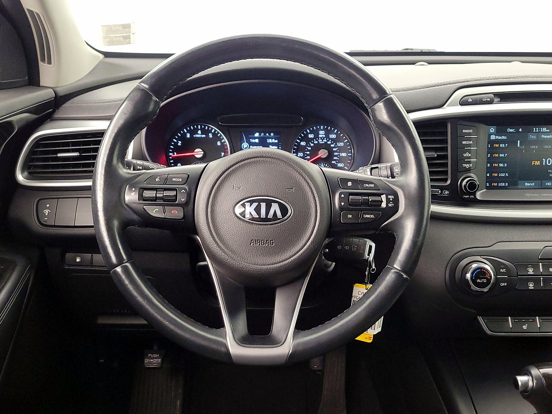 Thumbnail: 2017 Kia Sorento - 10