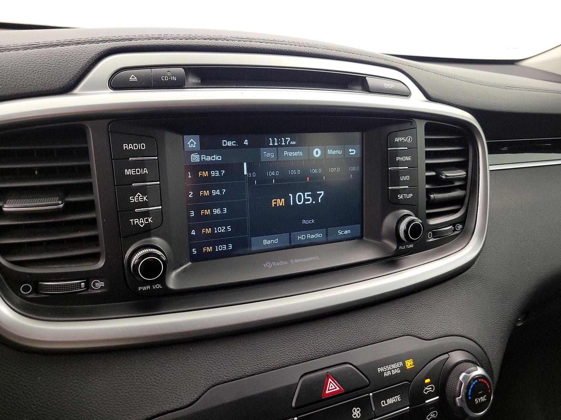 Thumbnail: 2017 Kia Sorento - 15