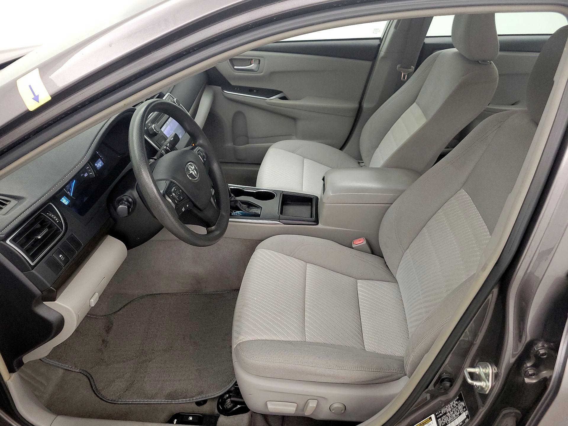 Thumbnail: 2015 Toyota Camry - 11