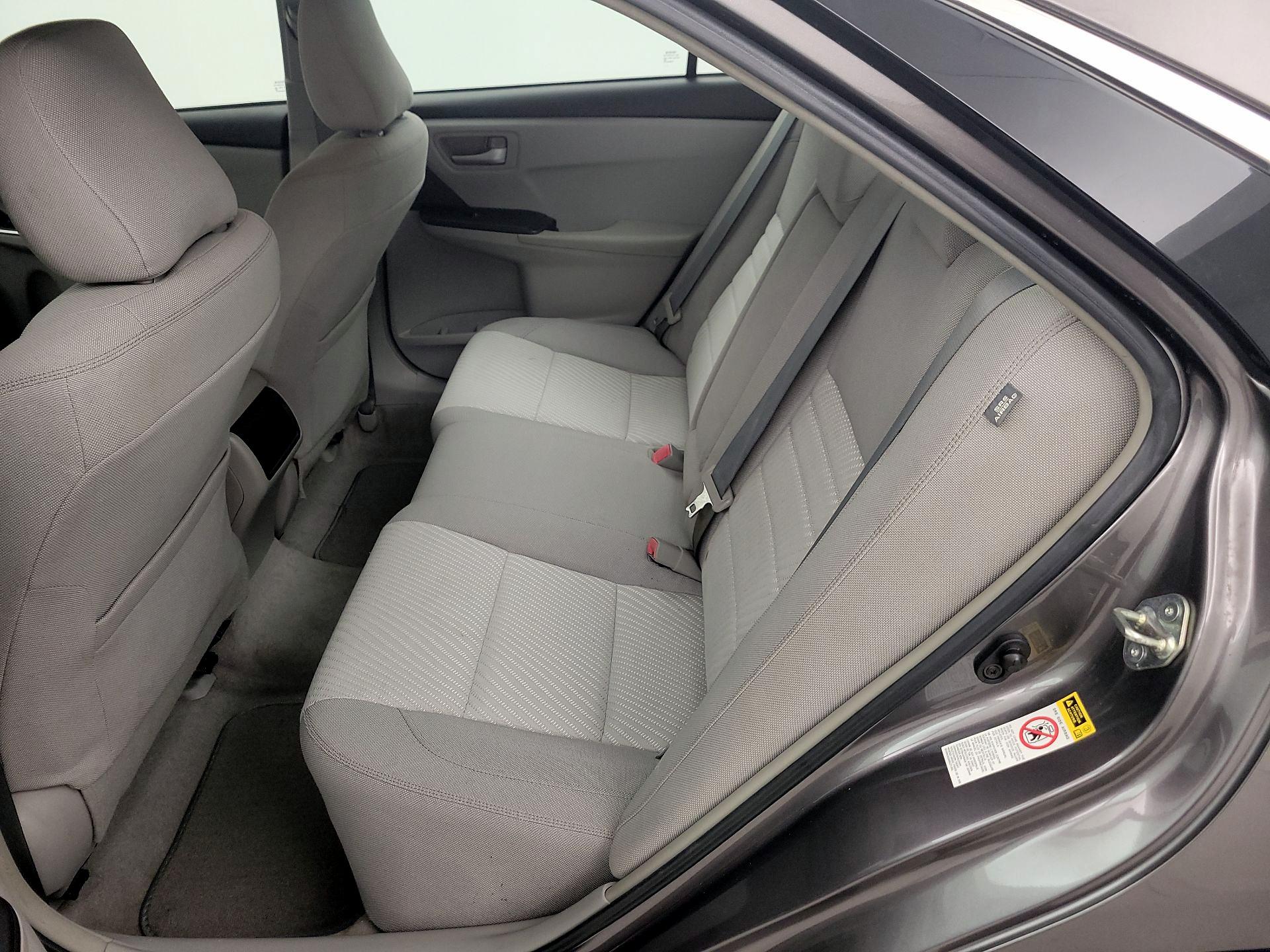 Thumbnail: 2015 Toyota Camry - 17