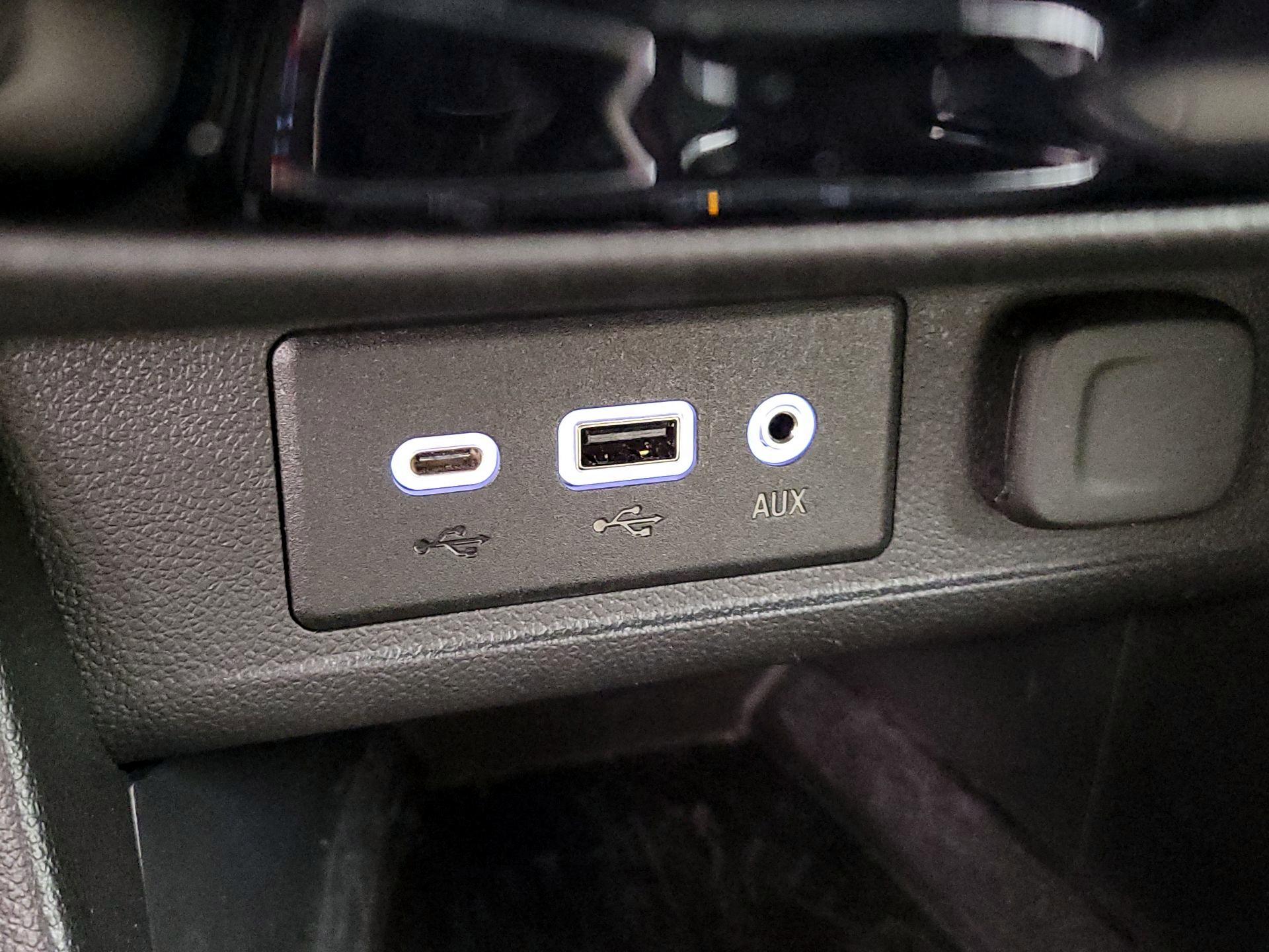 Thumbnail: 2021 Buick Encore GX - 18