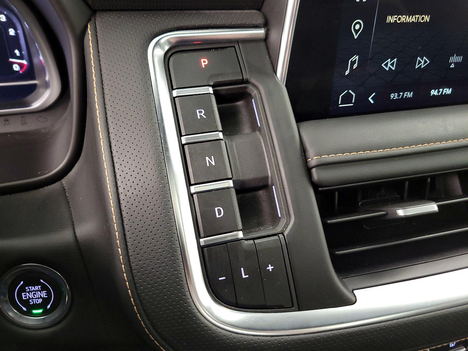 Thumbnail: 2023 GMC Yukon - 17