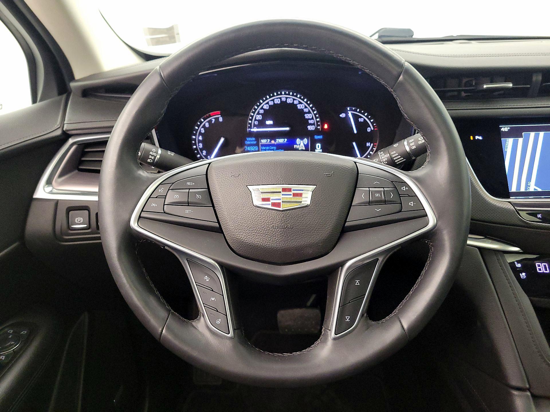 Thumbnail: 2017 Cadillac XT5 - 10