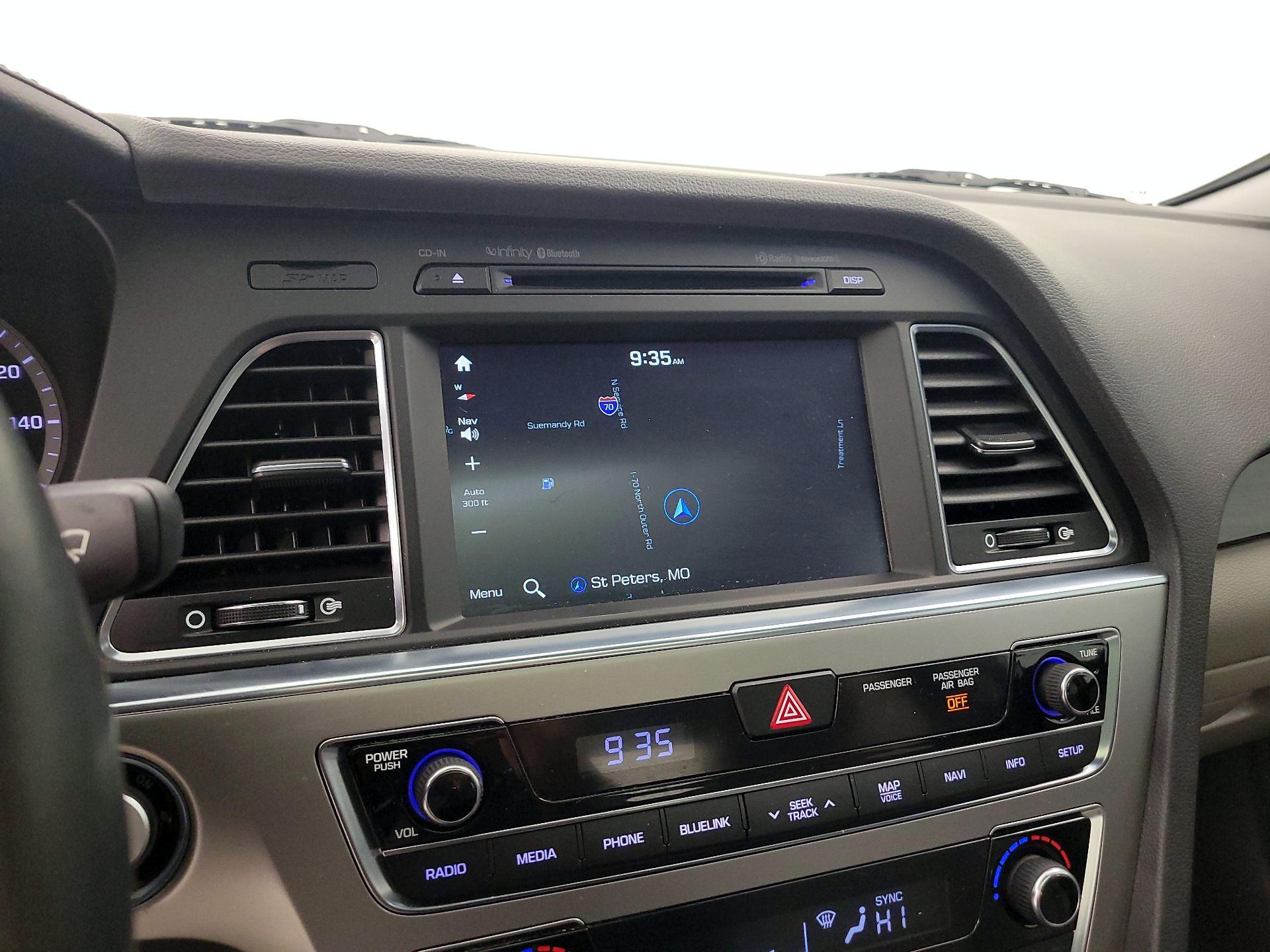 Thumbnail: 2016 Hyundai Sonata - 14