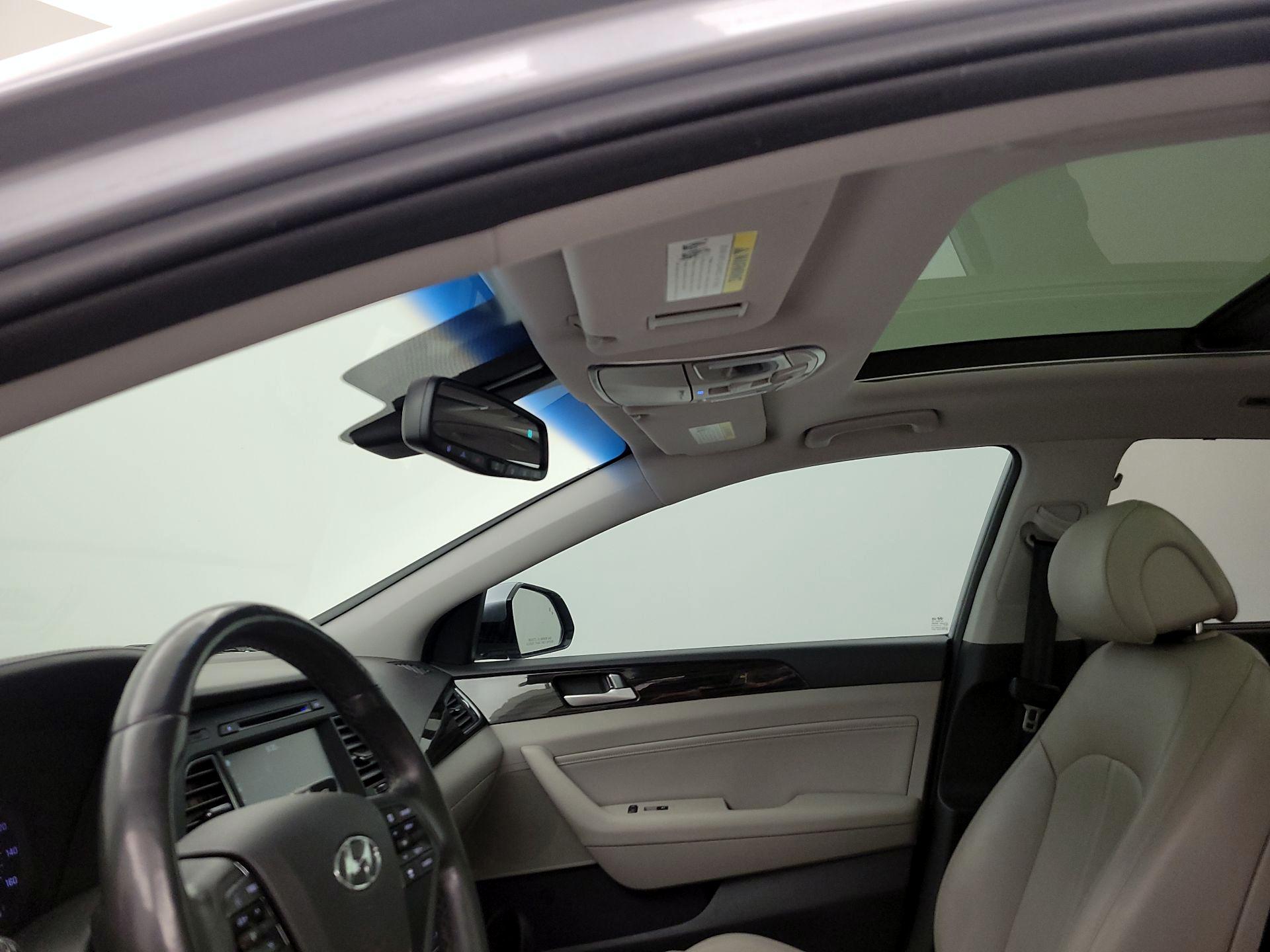 Thumbnail: 2016 Hyundai Sonata - 20