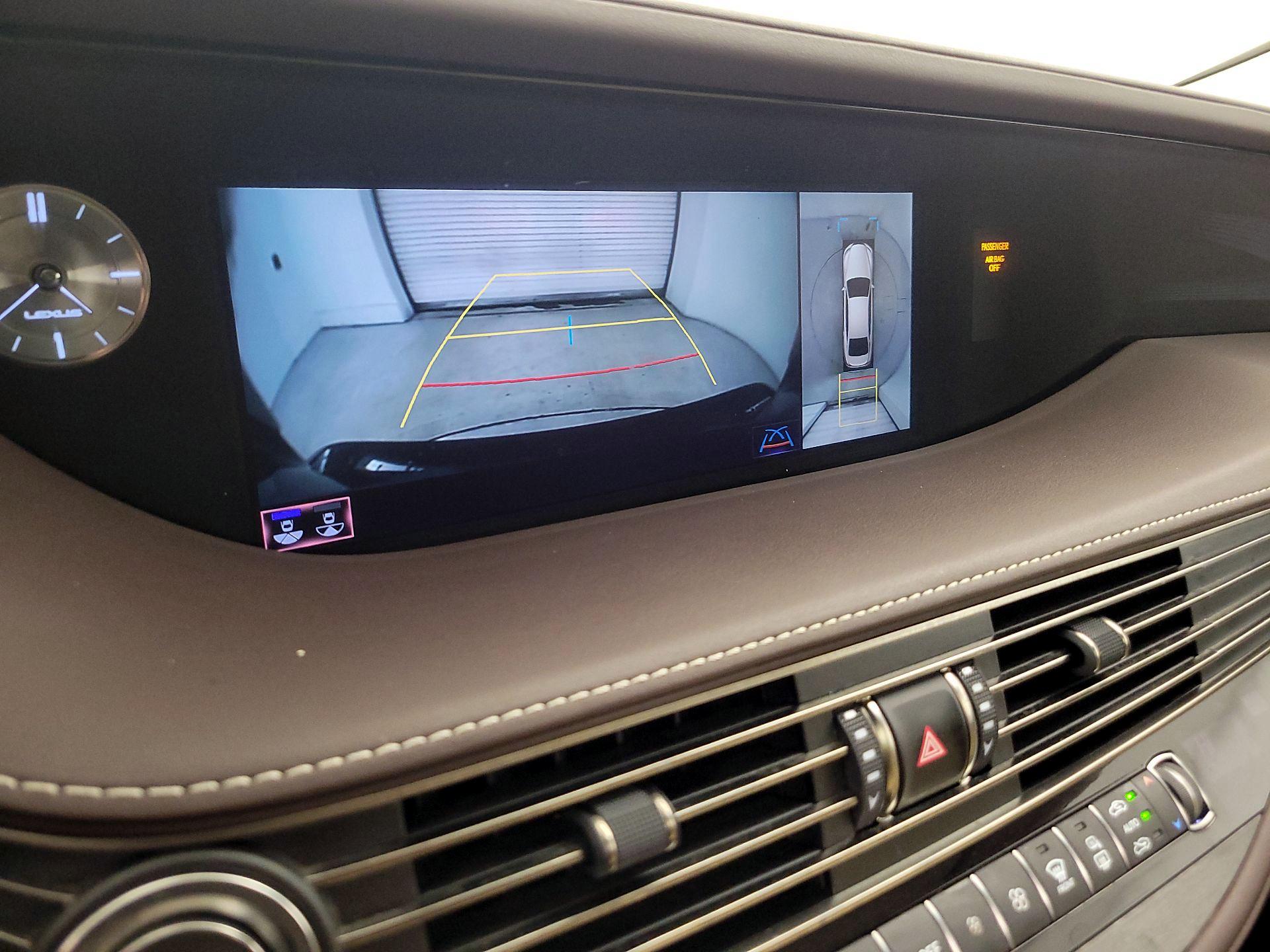 Thumbnail: 2018 Lexus LS - 15