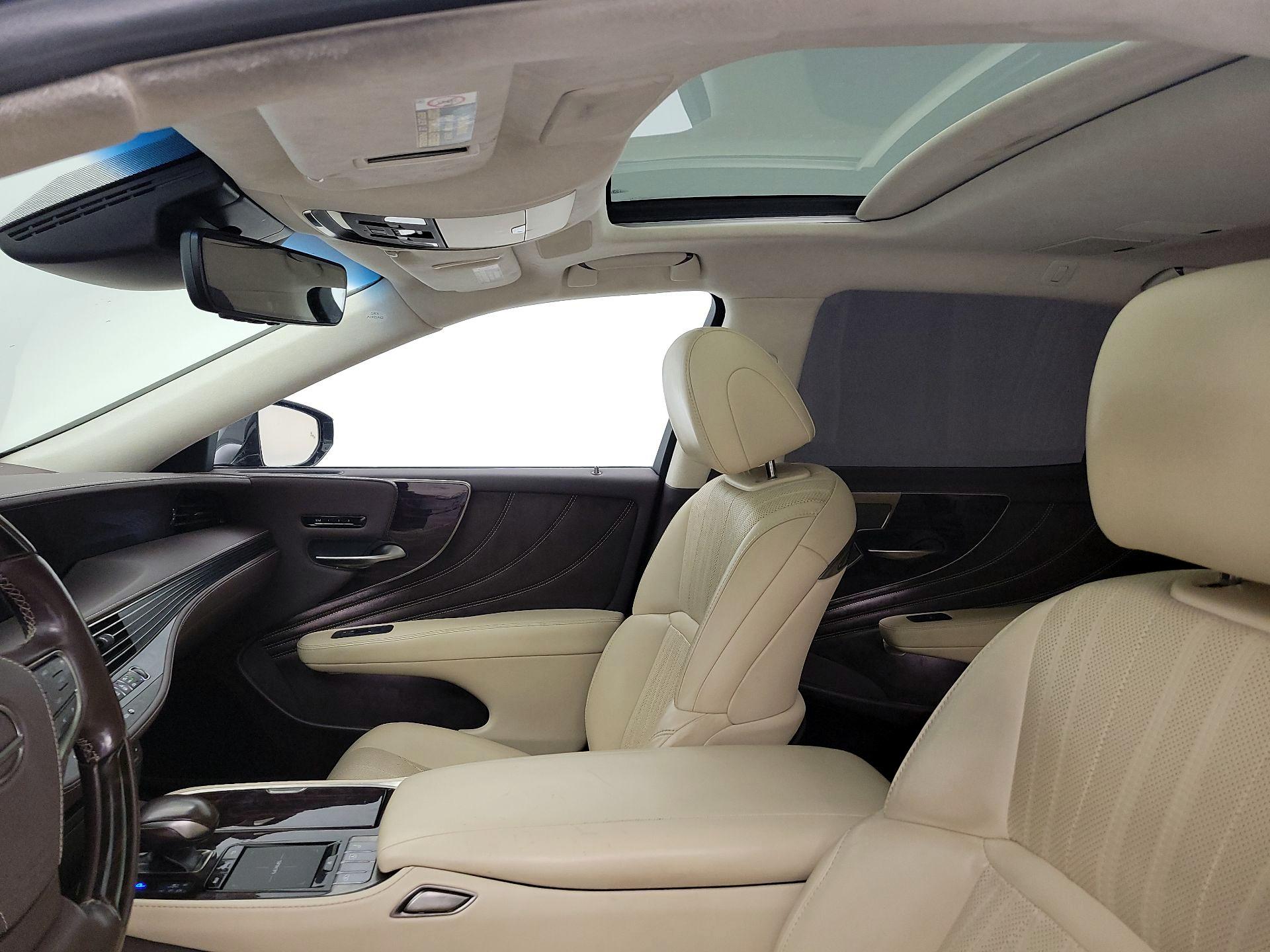 Thumbnail: 2018 Lexus LS - 19