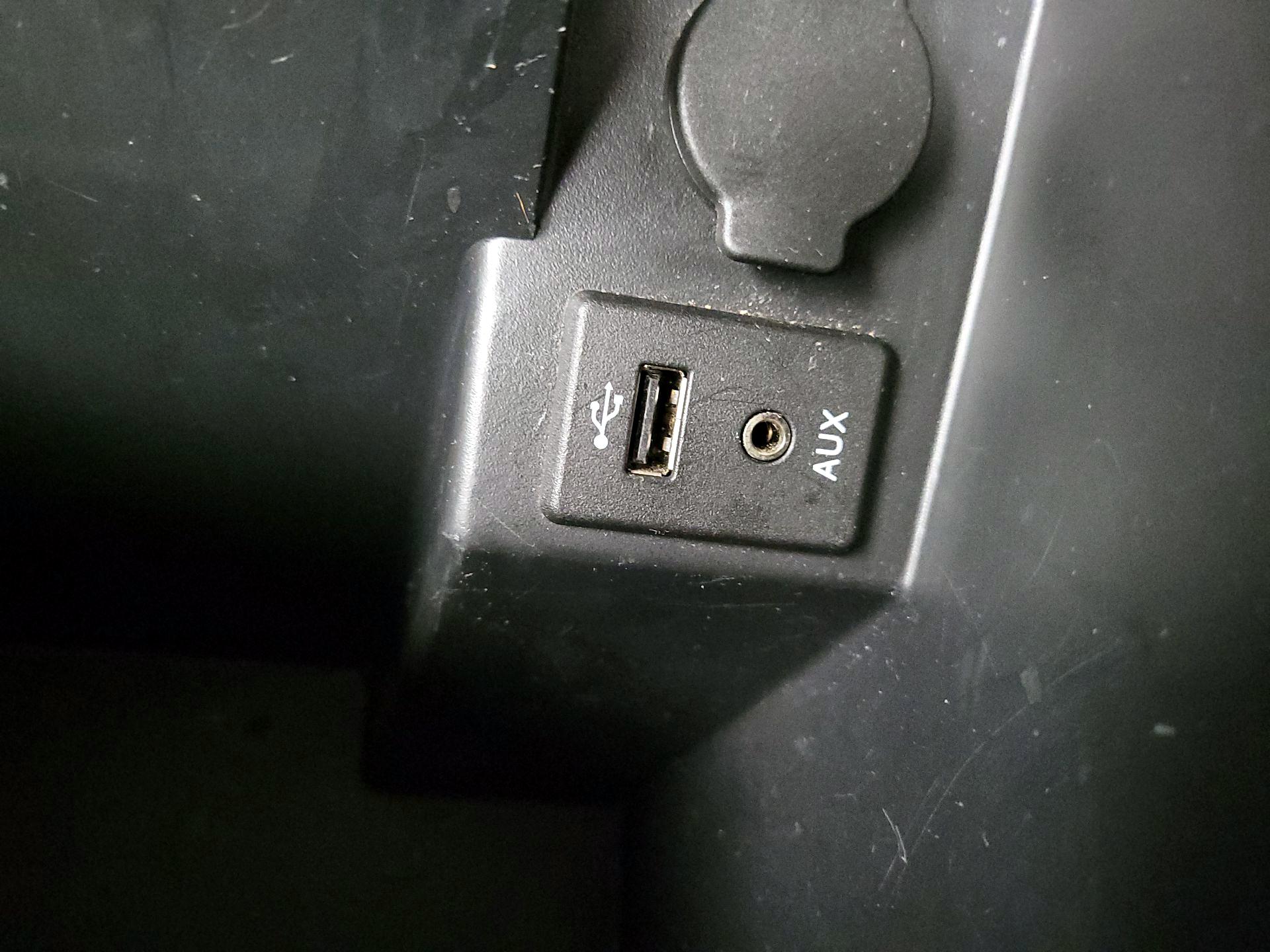 Thumbnail: 2016 Nissan Frontier - 18