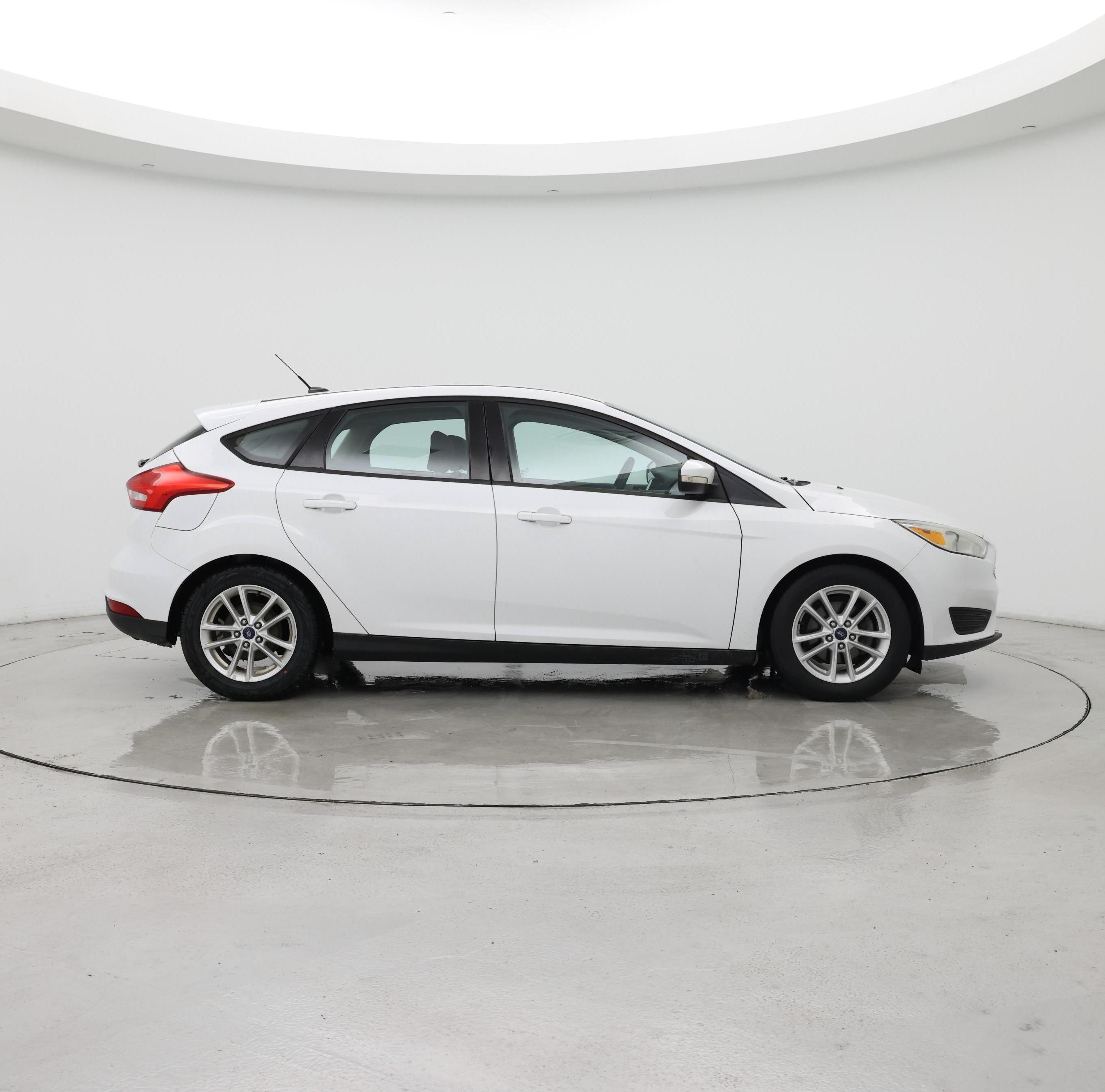 Thumbnail: 2015 Ford Focus - 7