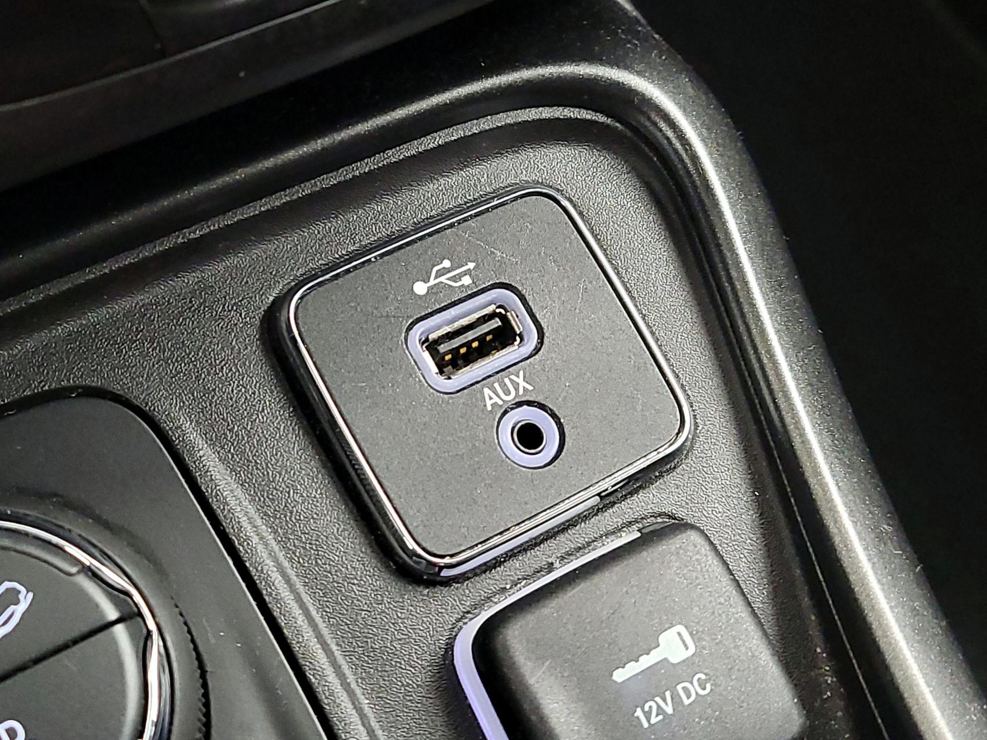 Thumbnail: 2018 Jeep Compass - 18