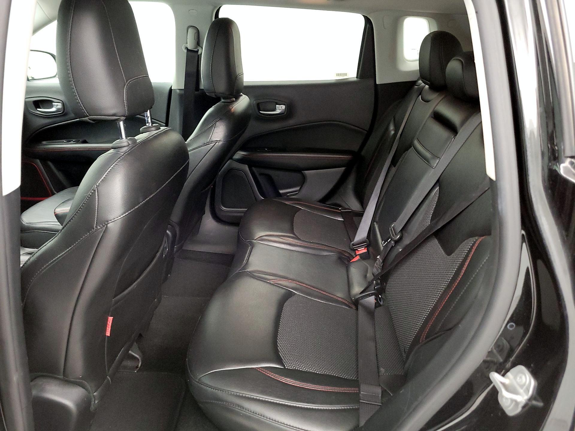 Thumbnail: 2018 Jeep Compass - 19