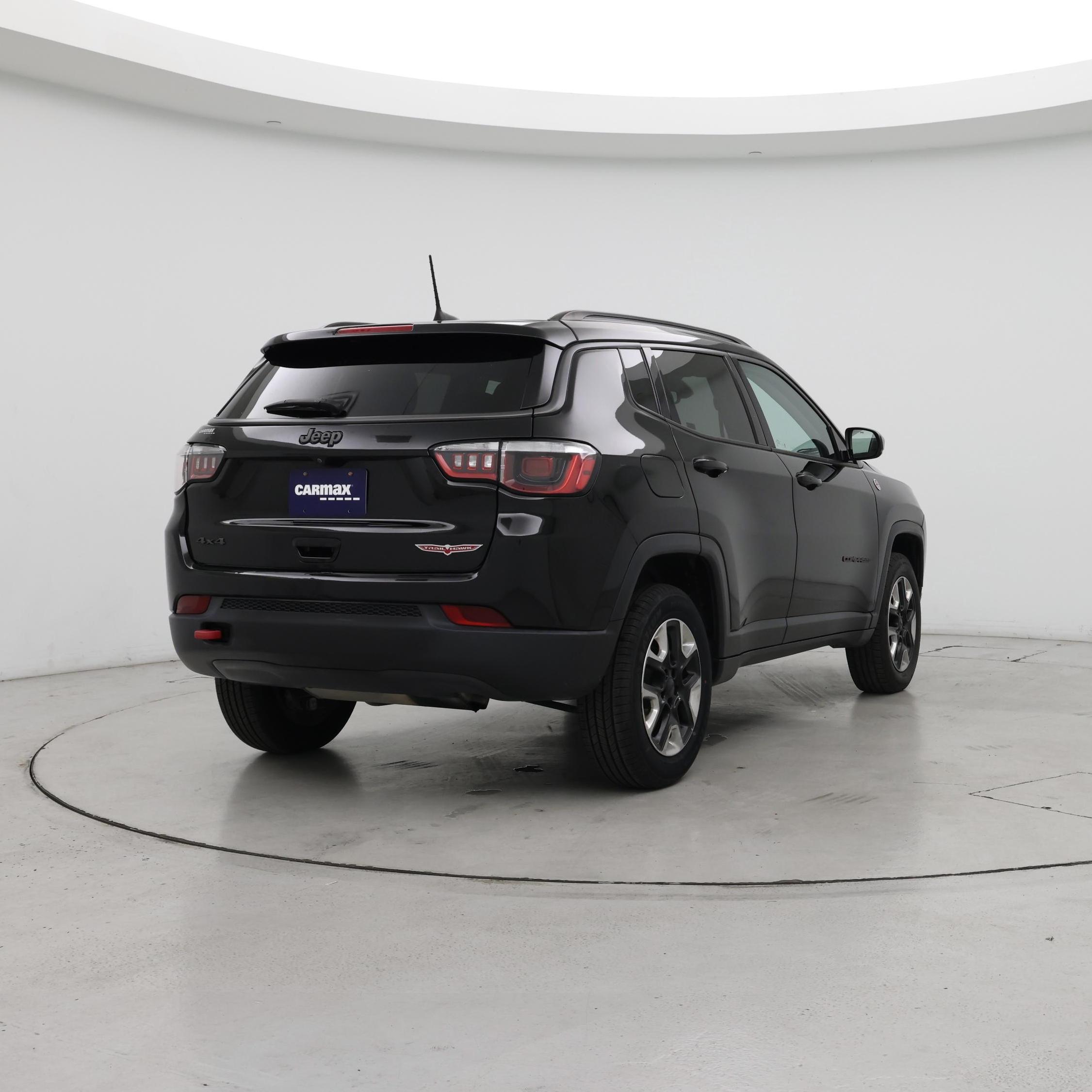 Thumbnail: 2018 Jeep Compass - 8