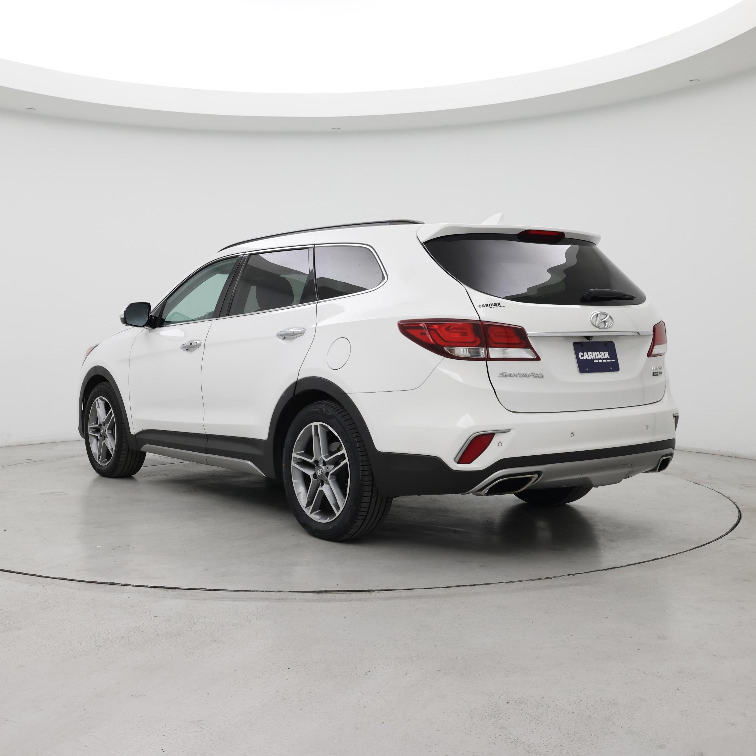 Thumbnail: 2018 Hyundai Santa Fe - 2