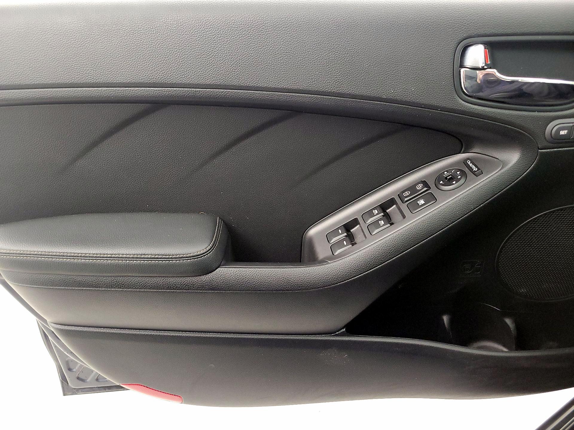 Thumbnail: 2014 Kia Forte - 12