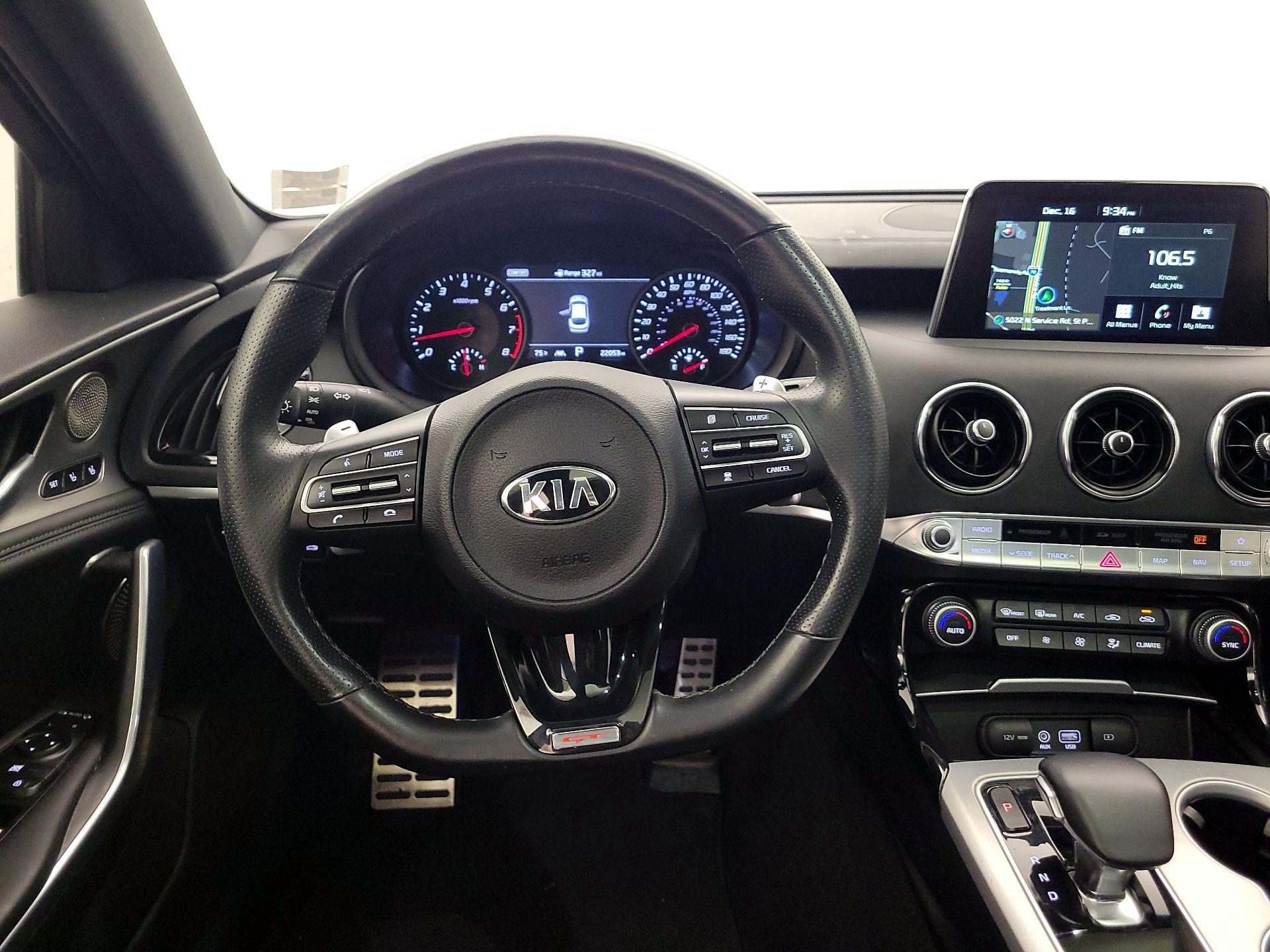 Thumbnail: 2018 Kia Stinger - 10