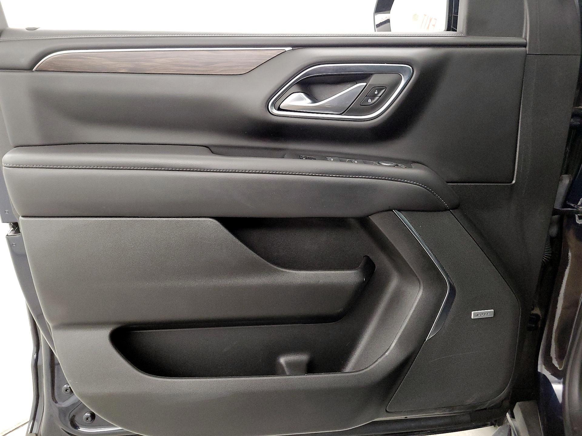 Thumbnail: 2022 Chevrolet Tahoe - 12