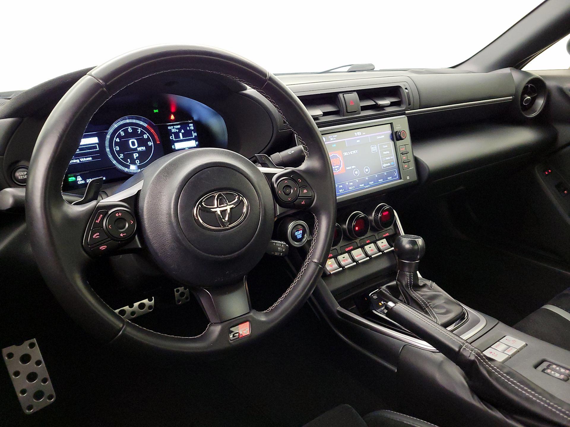 Thumbnail: 2023 Toyota GR86 - 9