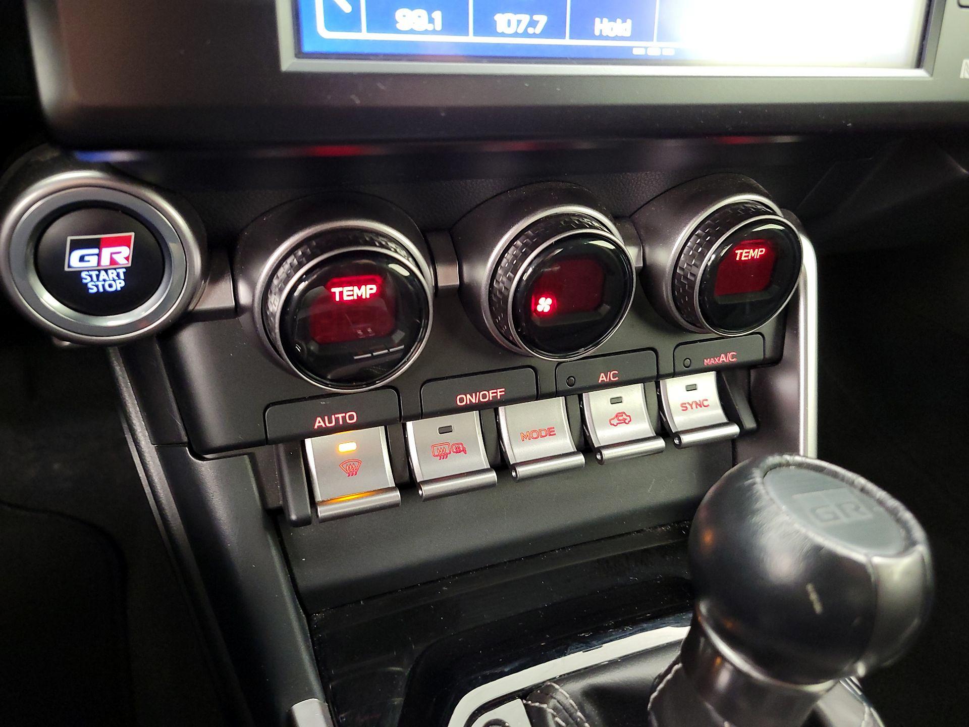 Thumbnail: 2023 Toyota GR86 - 16